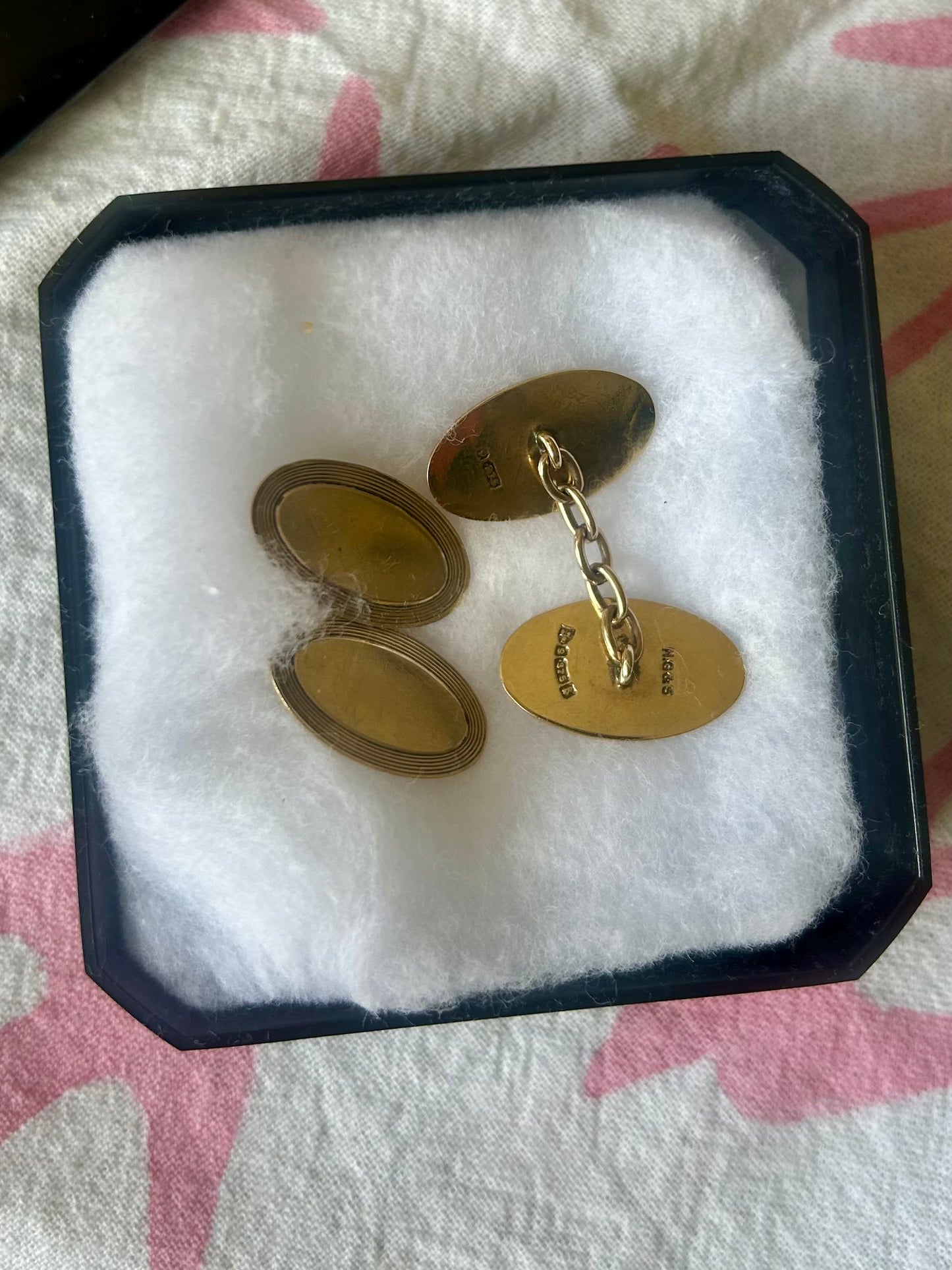 CUFFLINKS