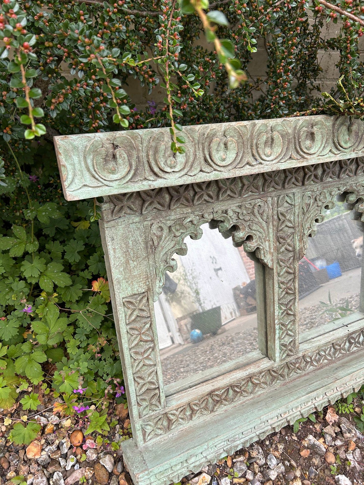 TRIPLE MIRROR