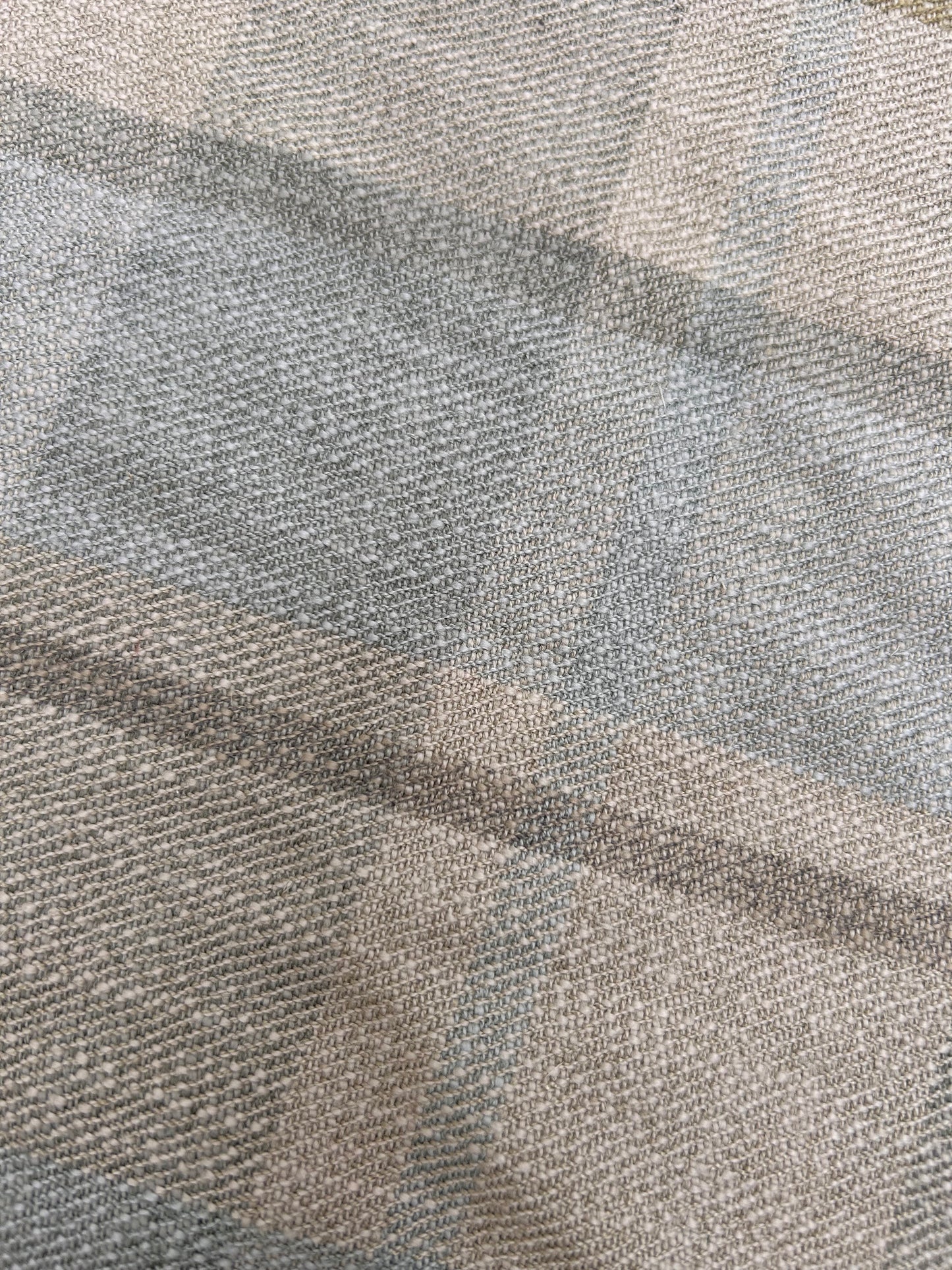 CHECKED LINEN