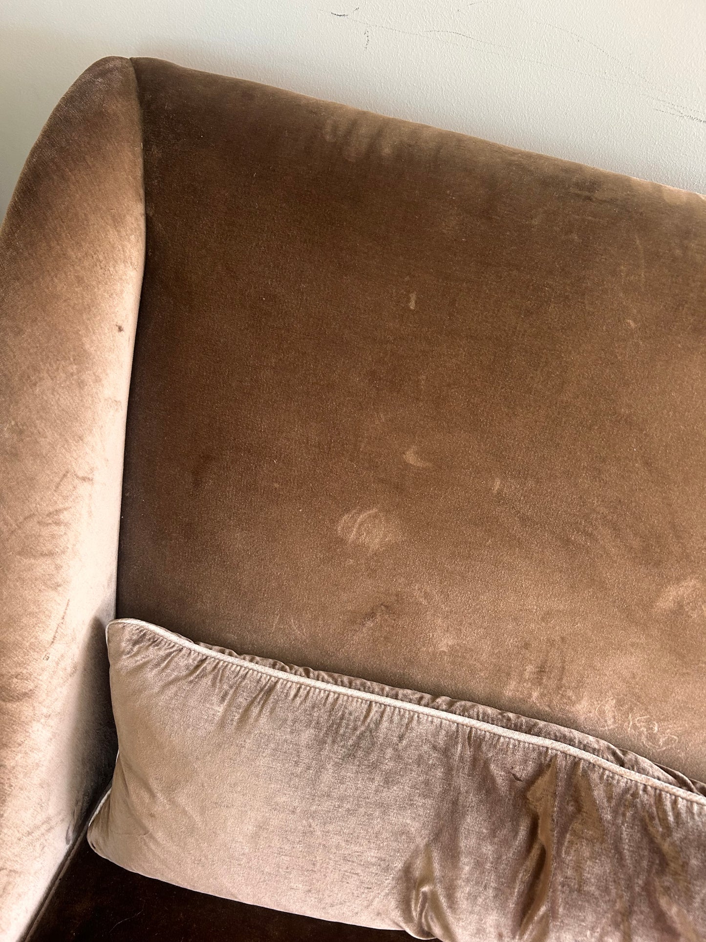 VELVET SOFA