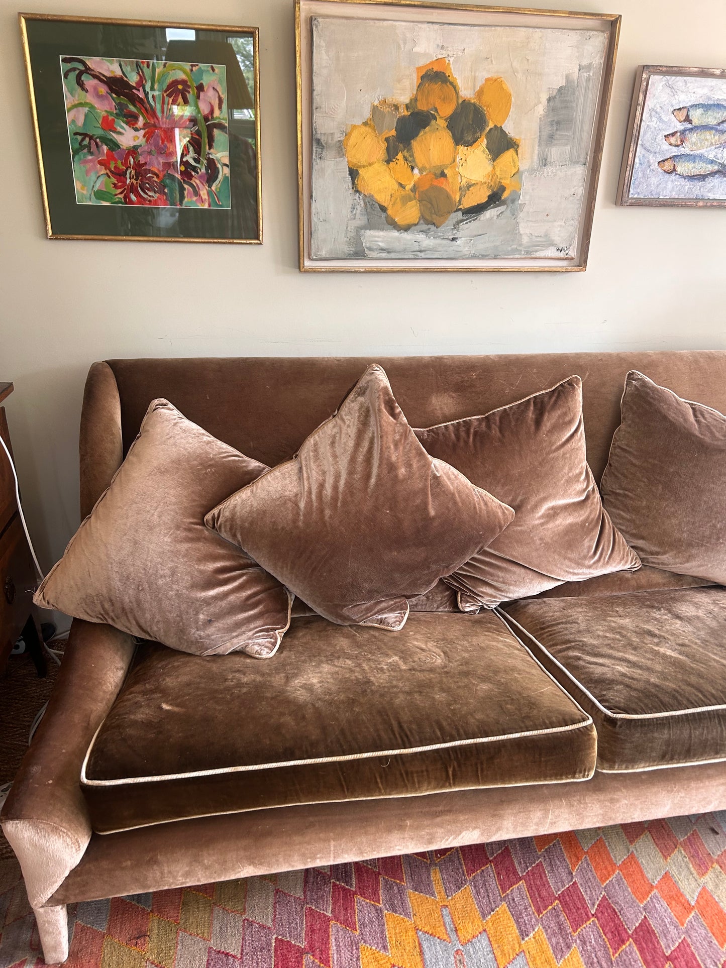 VELVET SOFA