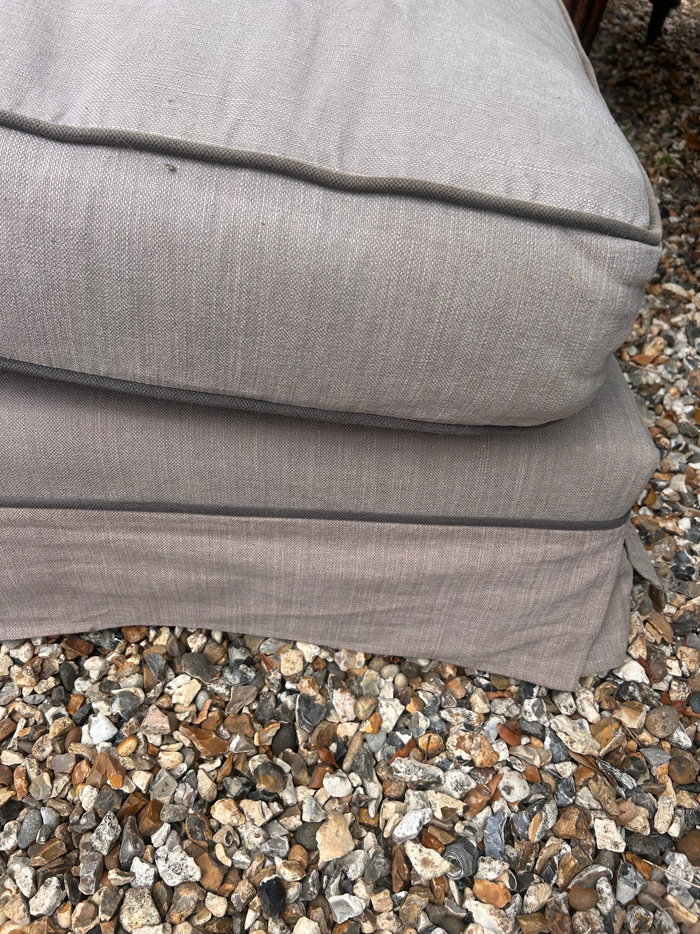 FOOTSTOOL