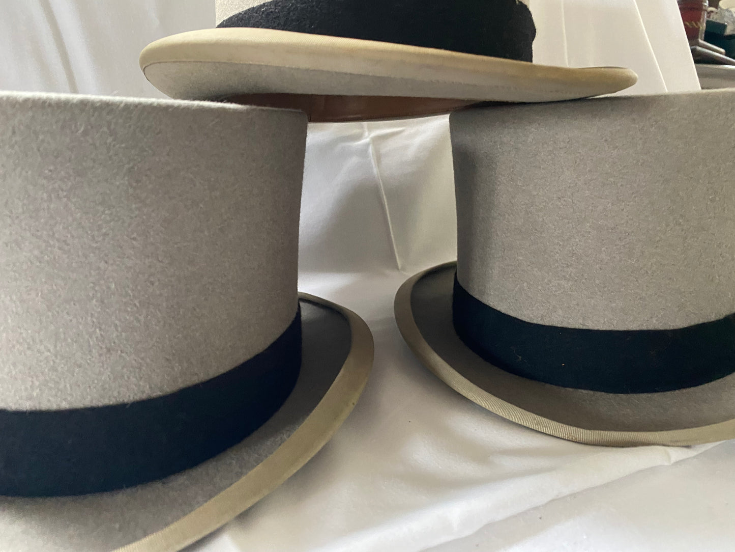 TOP HATS
