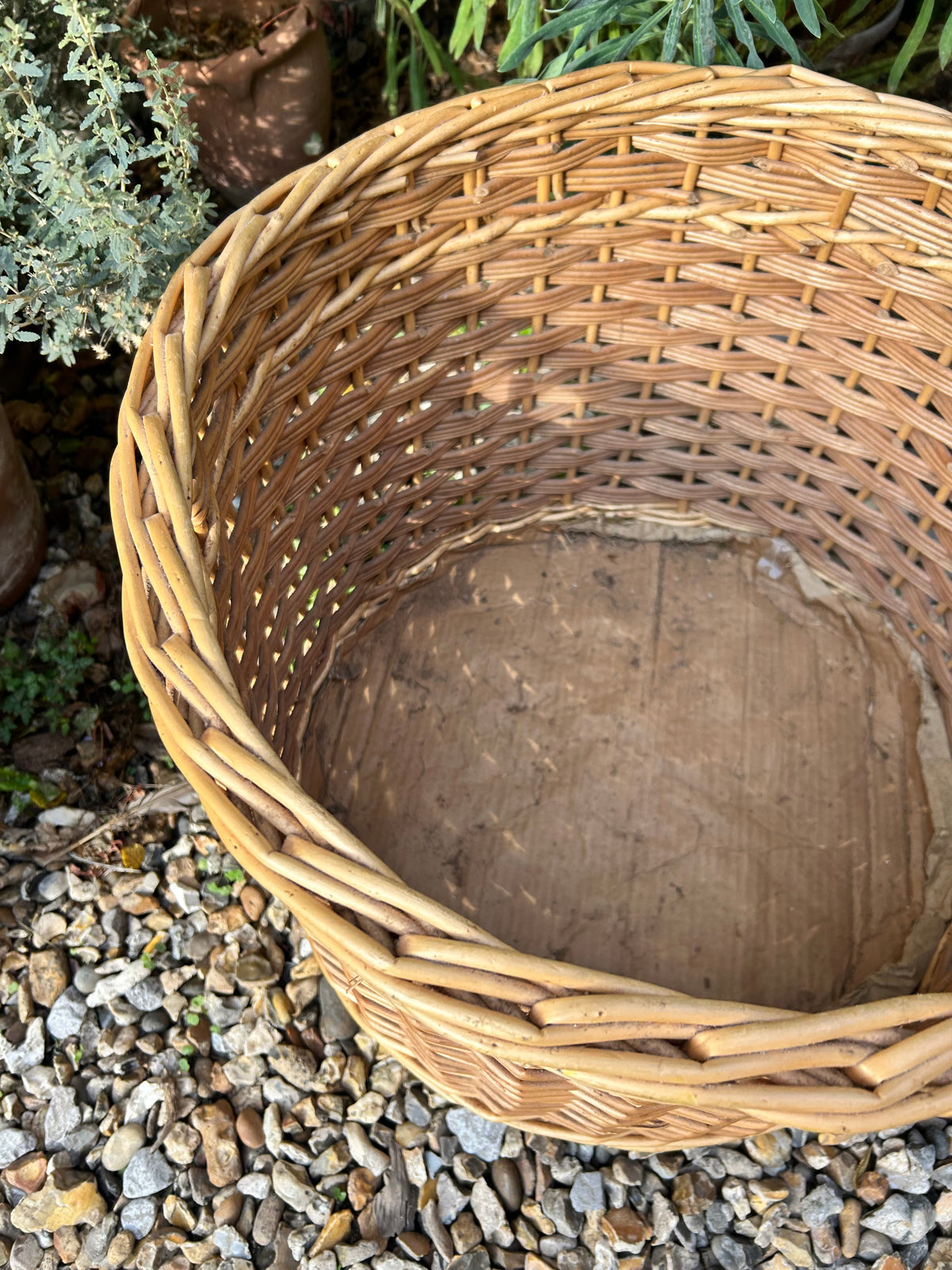 WICKER LOG BASKET