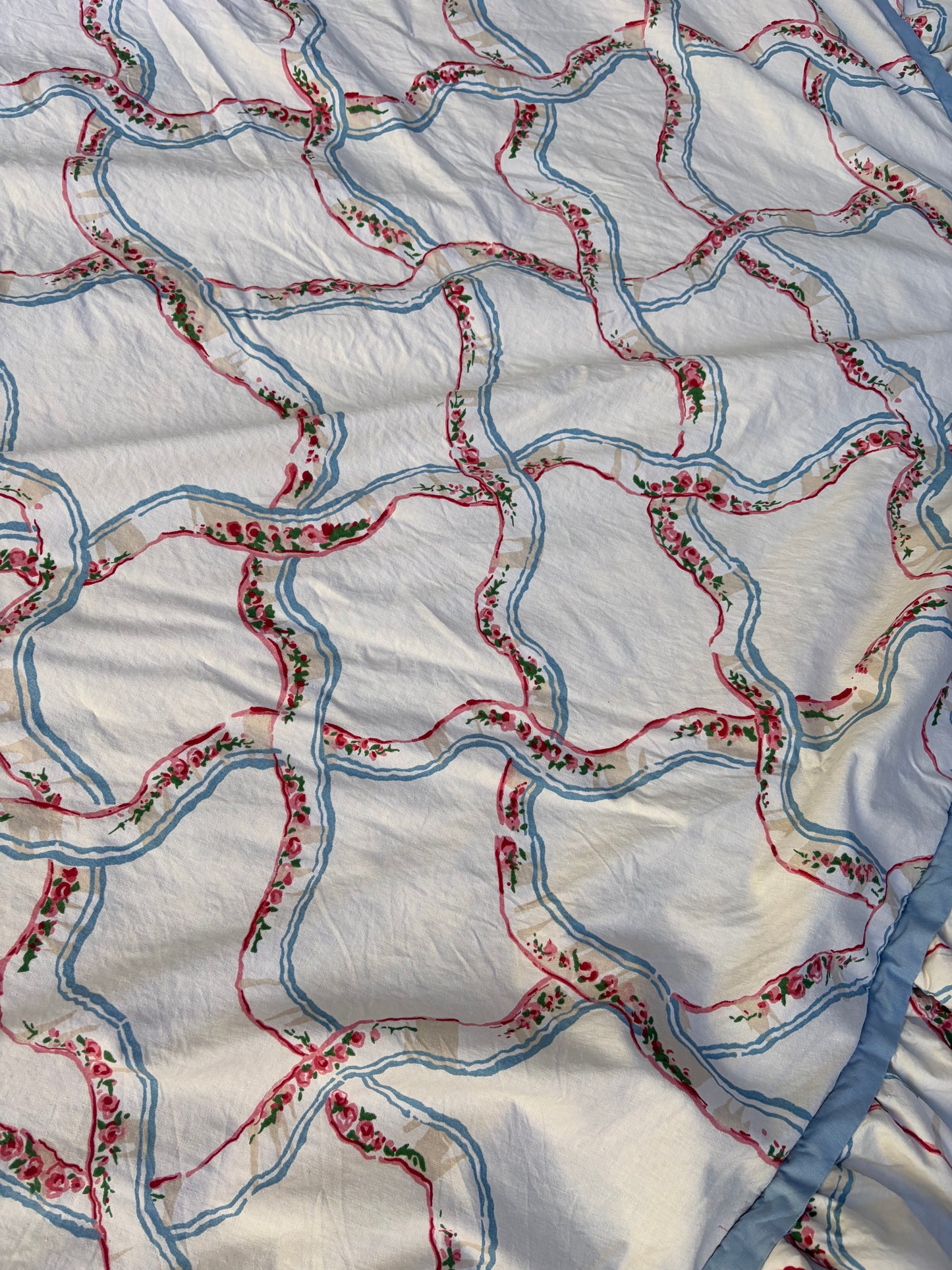 CIRCULAR CLOTH