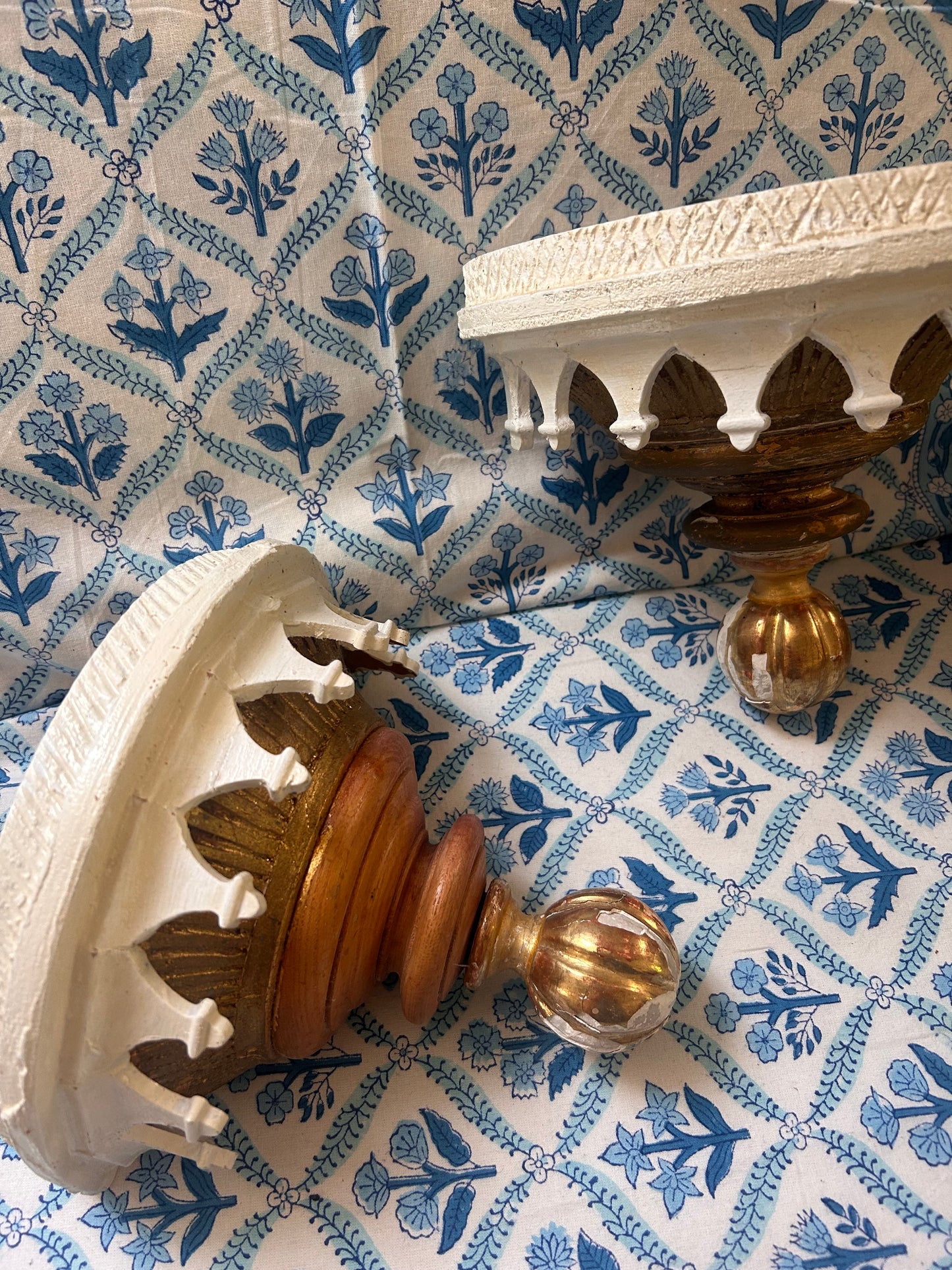SCONCES
