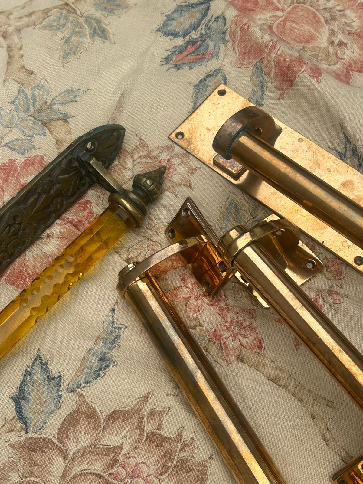 DOOR HANDLES