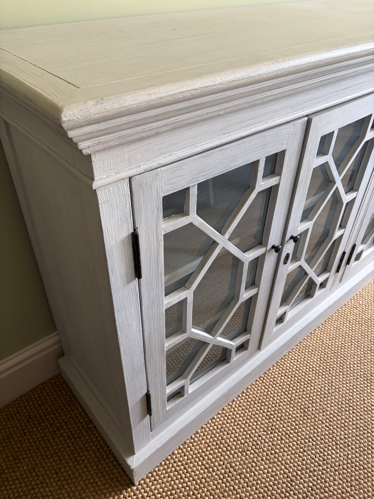 OKA SIDEBOARD