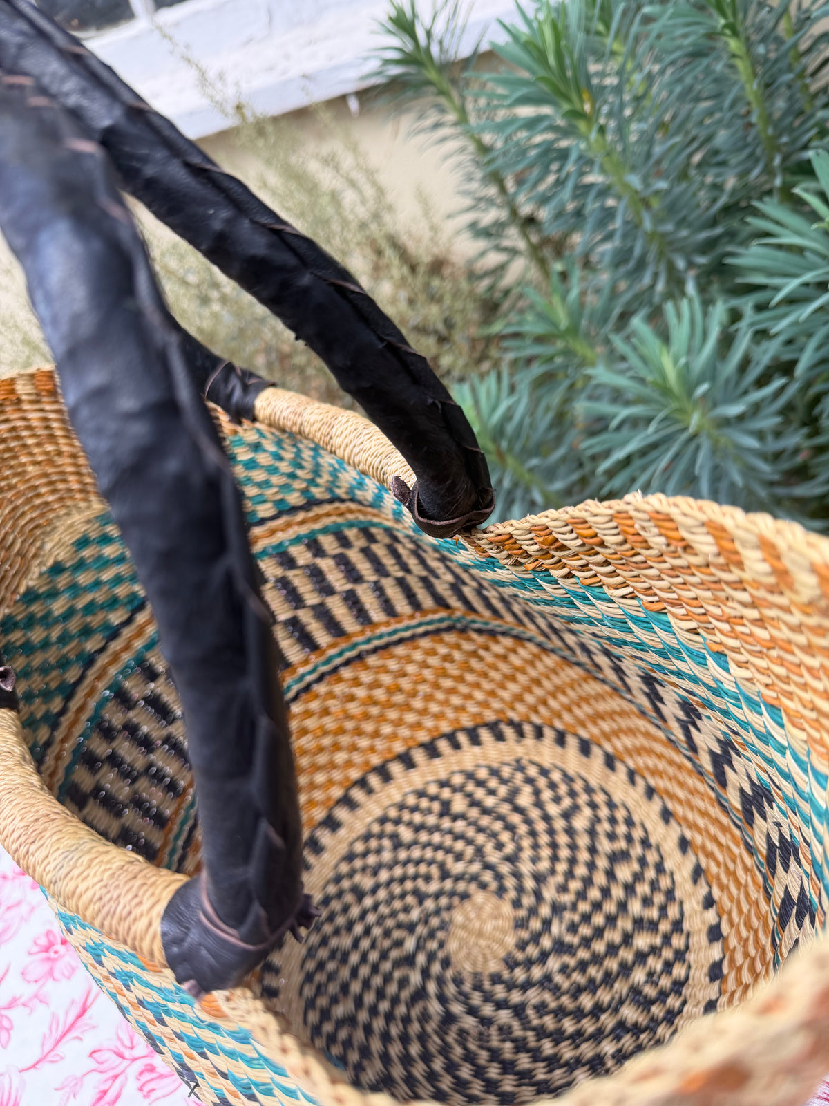 HANDWOVEN BASKET