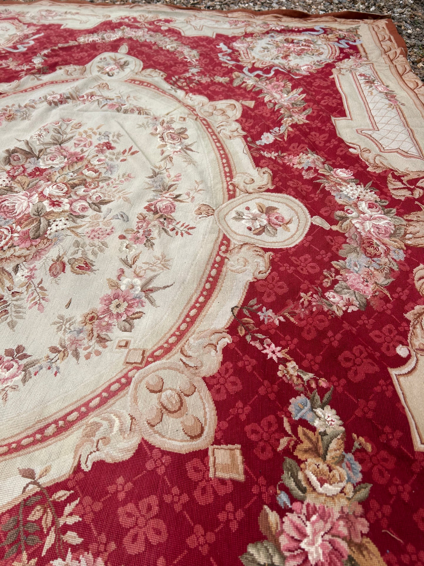 TAPESTRY RUG