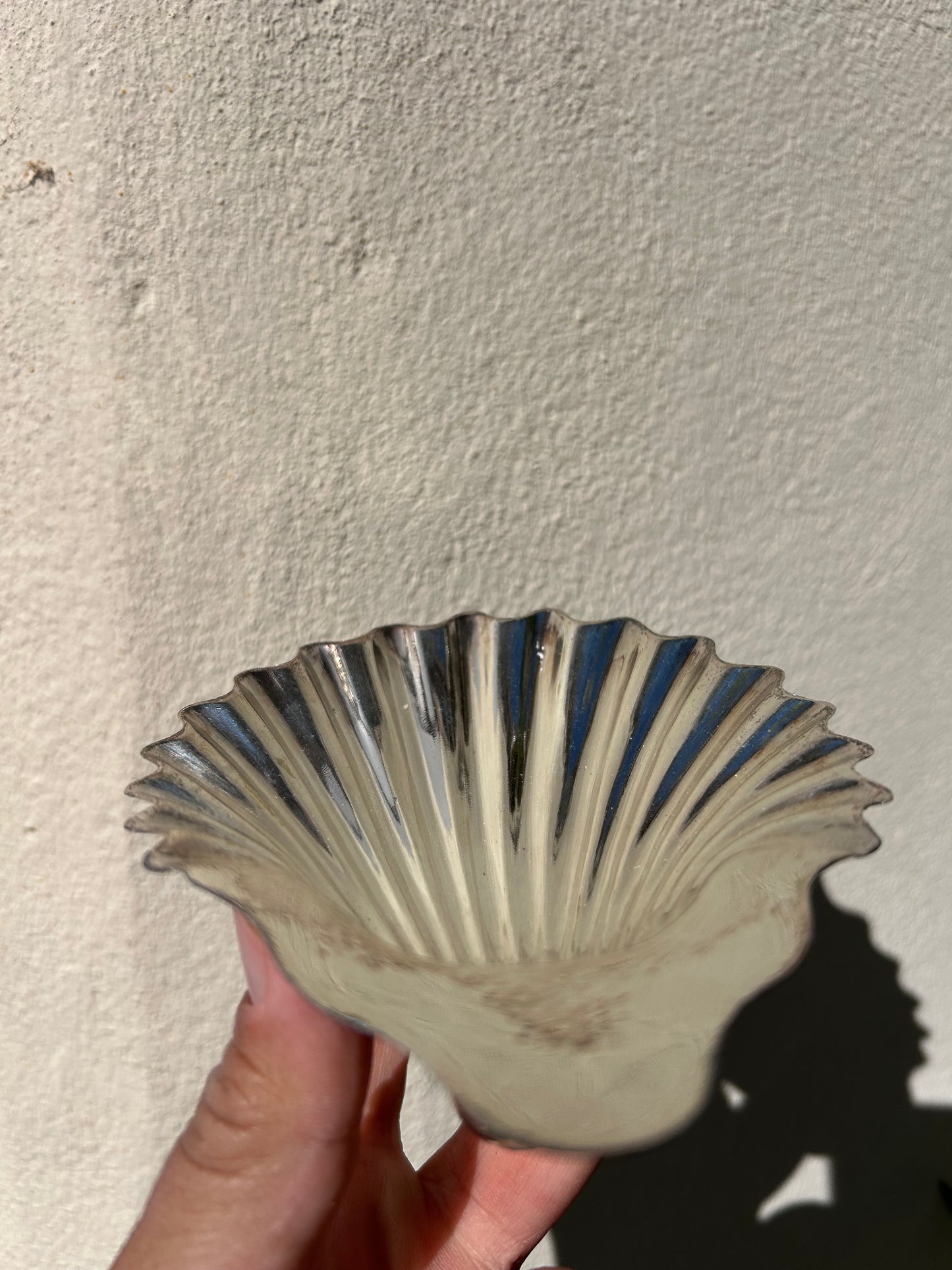 SHELL ASHTRAY