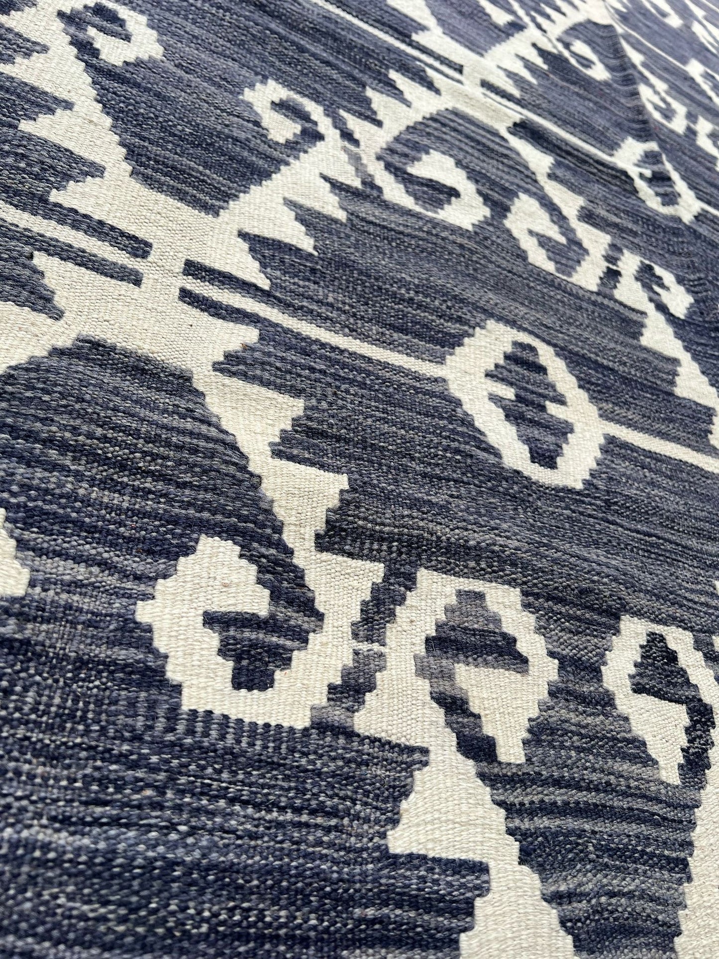 NAVY RUG