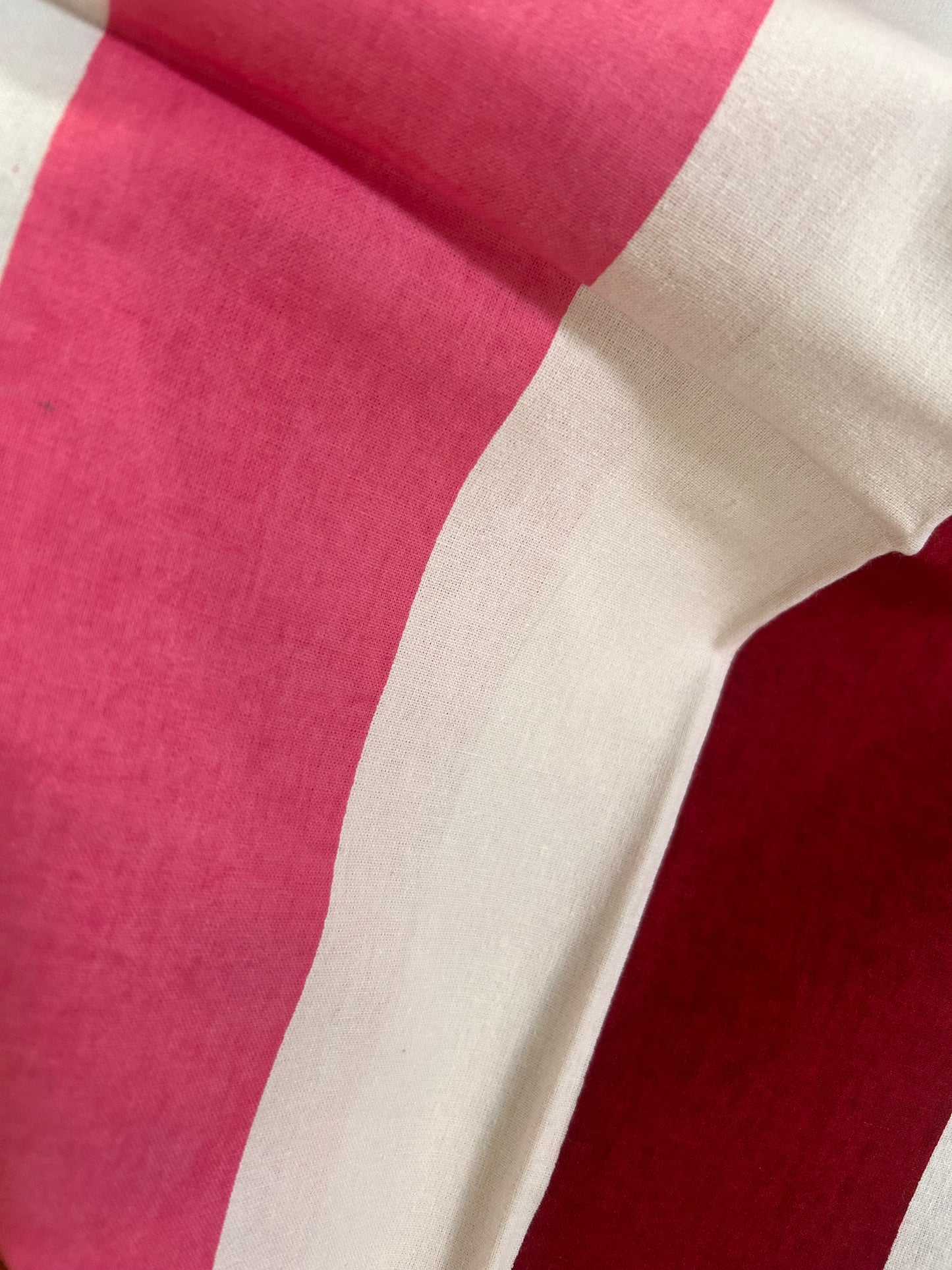TABLECLOTH PINK & RED