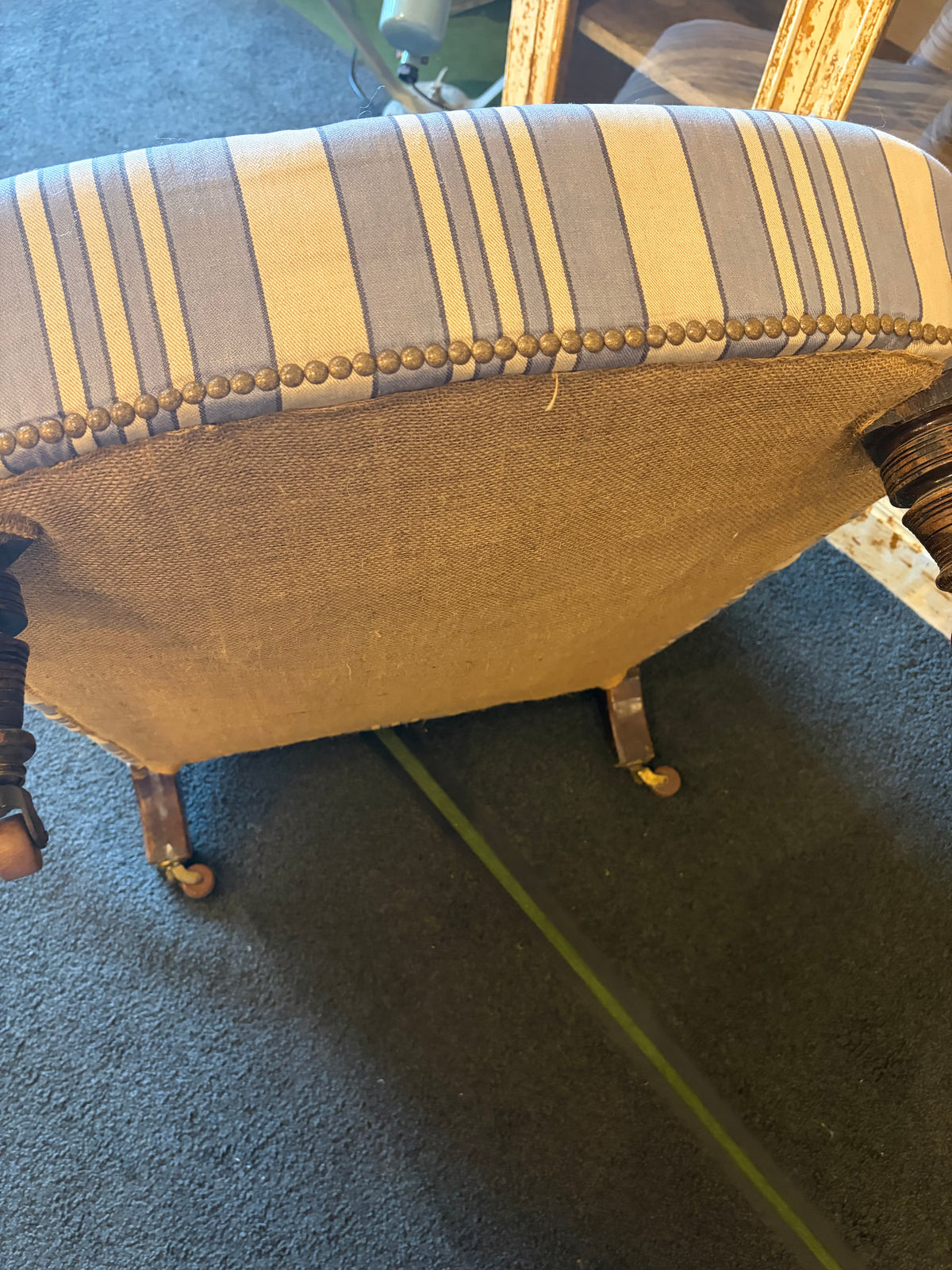 ARM CHAIR