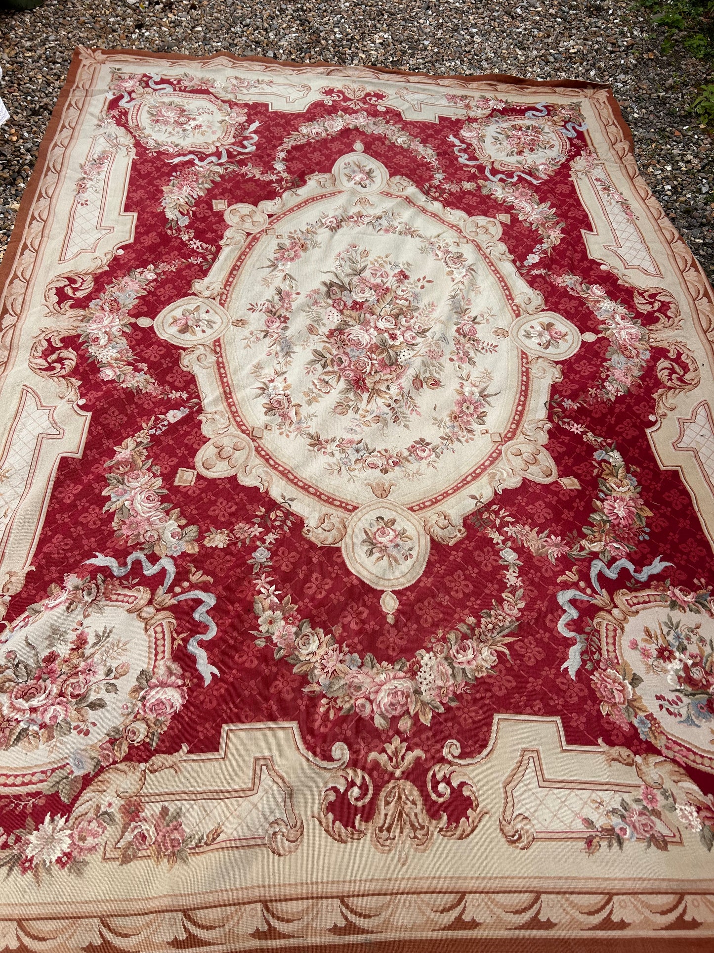TAPESTRY RUG