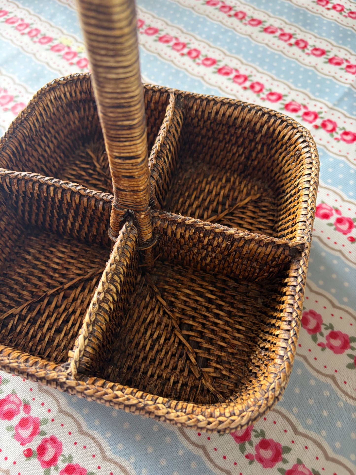 RATTAN CADDY