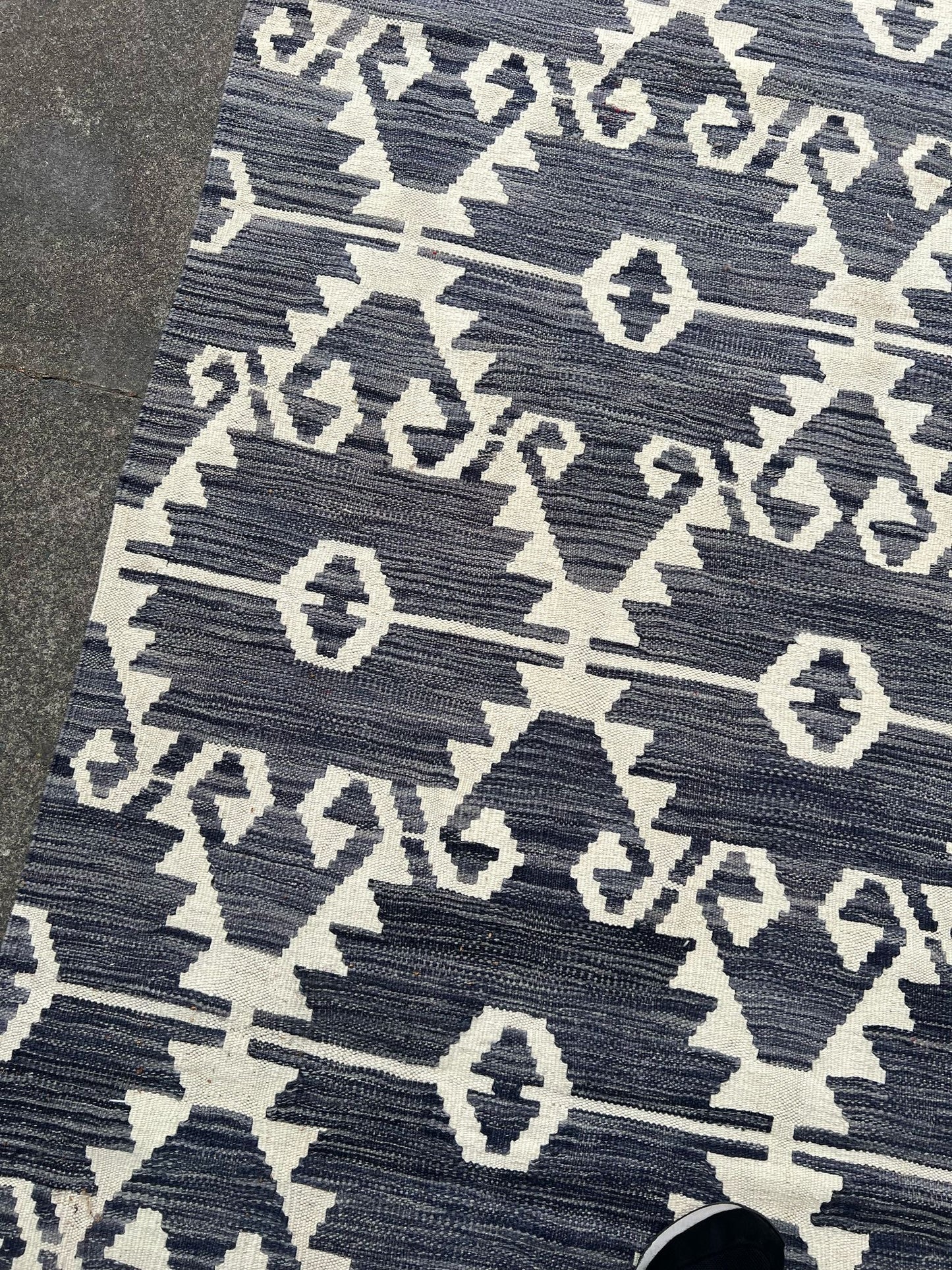 NAVY RUG