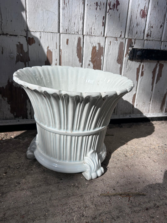 VAST PLANTER