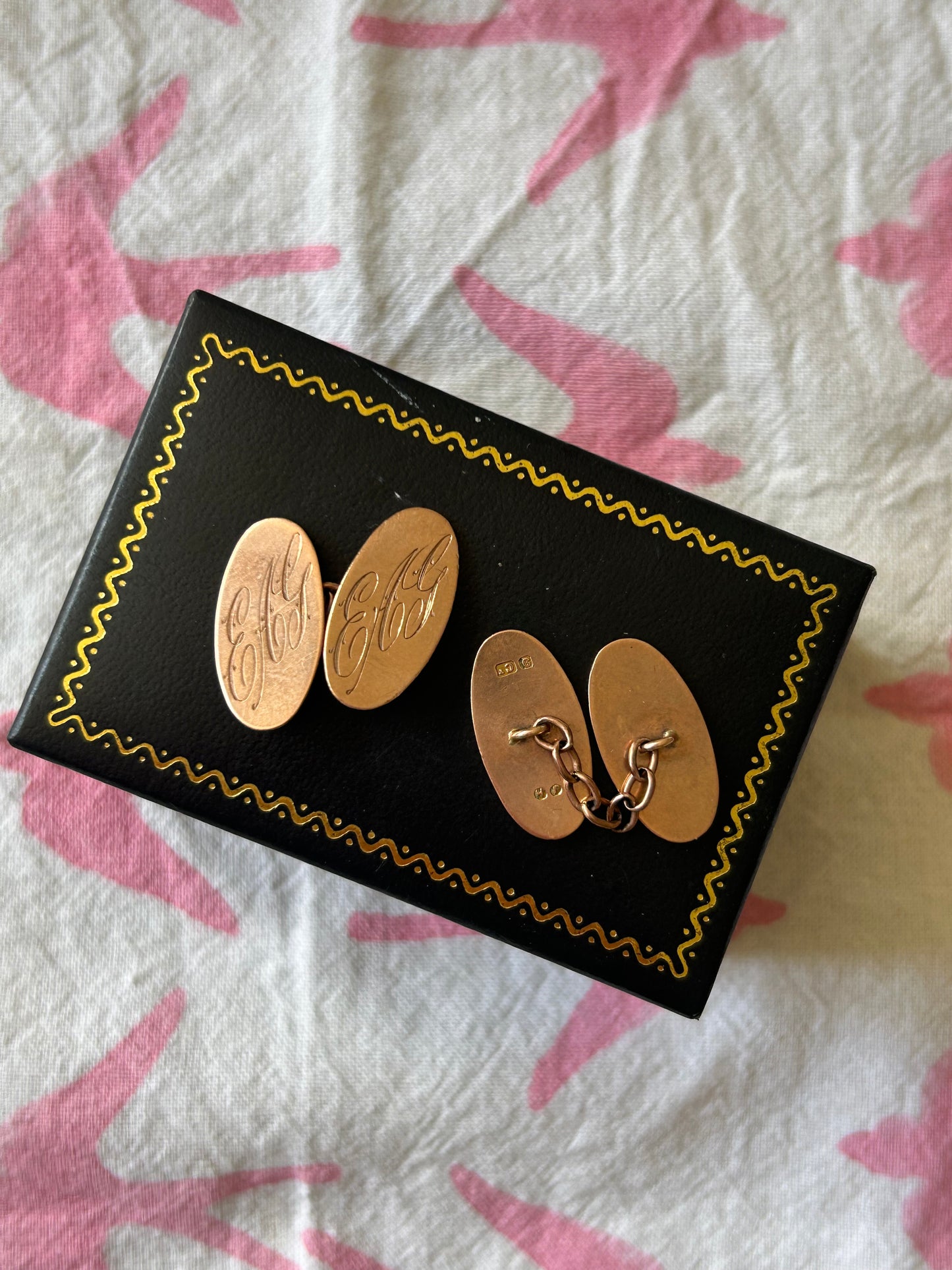 CUFFLINKS