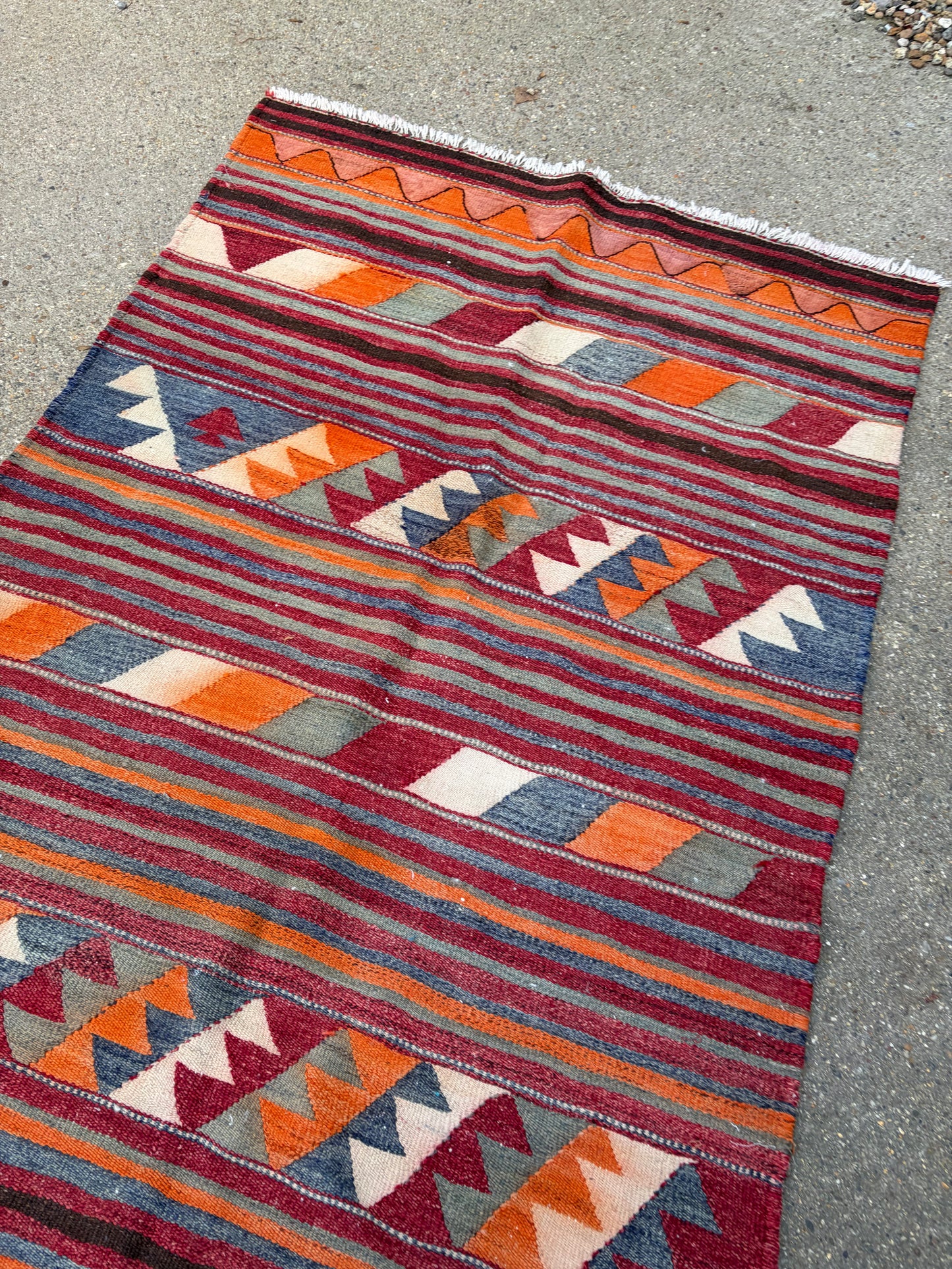 KILIM RUG