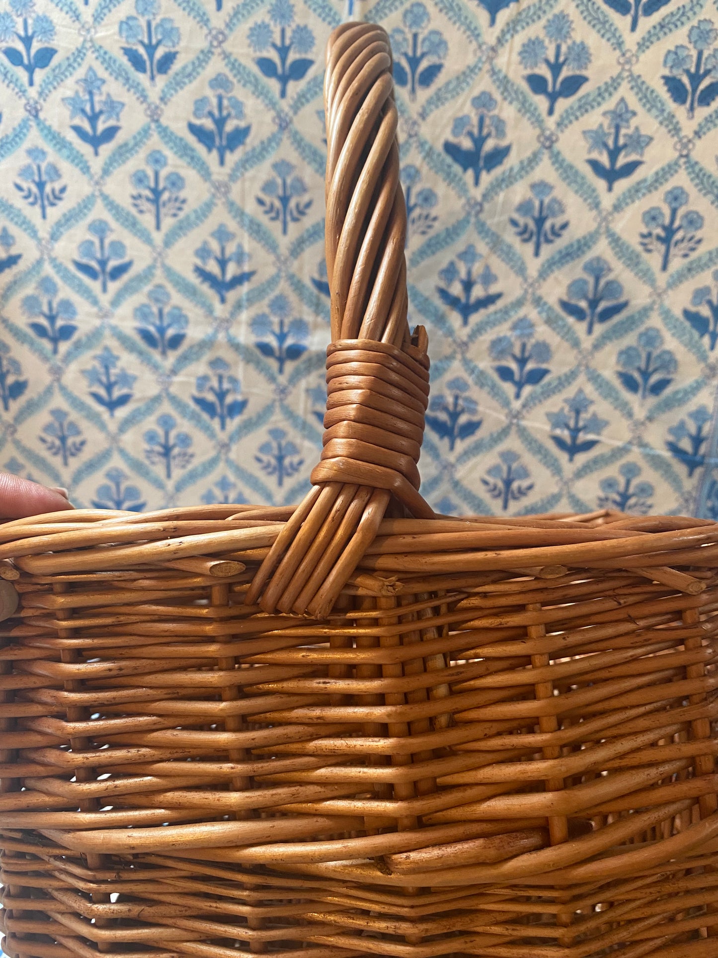 BASKET