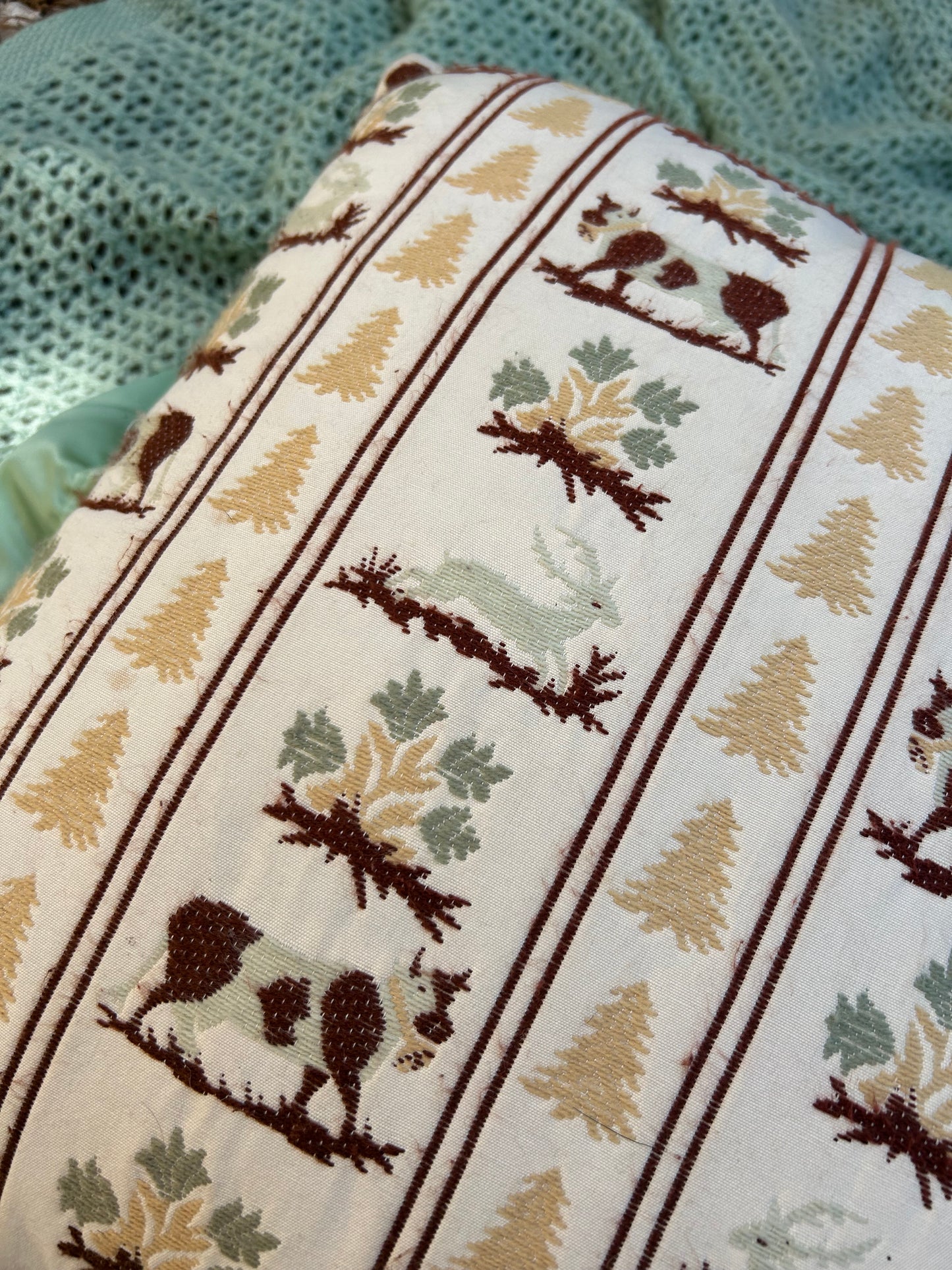 WOODLAND CUSHION