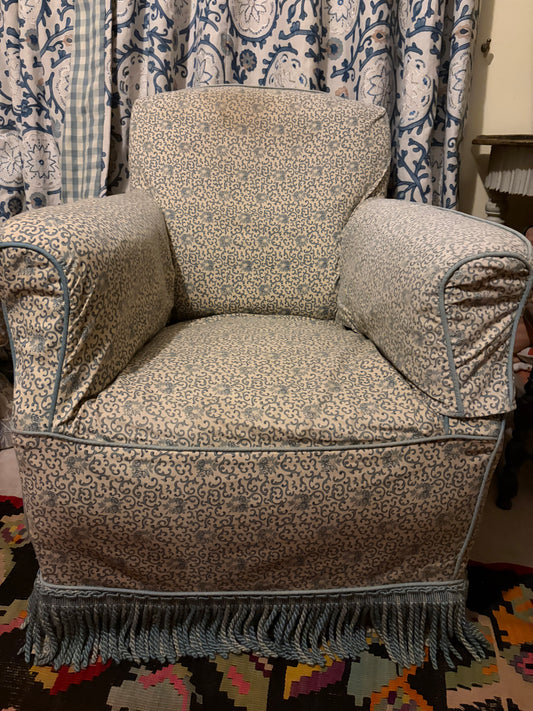 ARM CHAIR