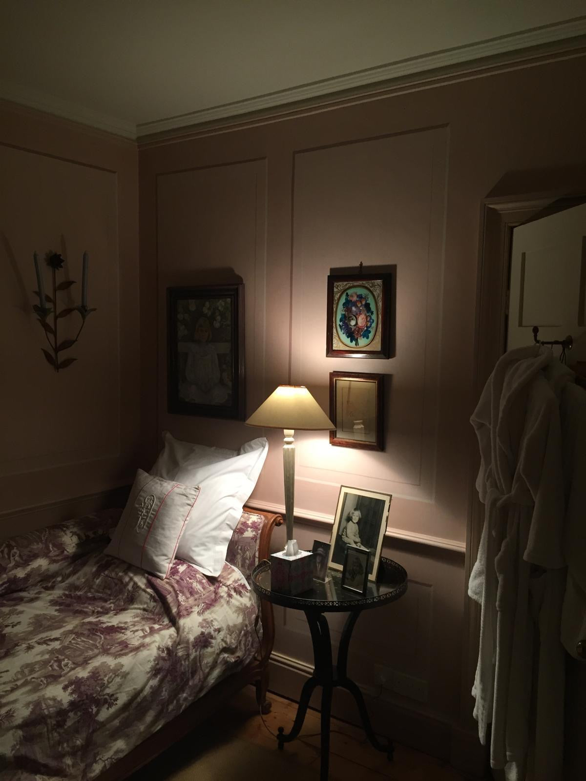 DAY BED