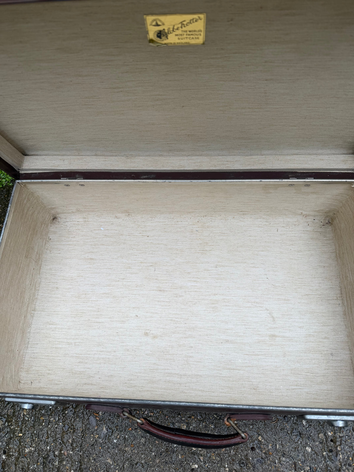 SUITCASE