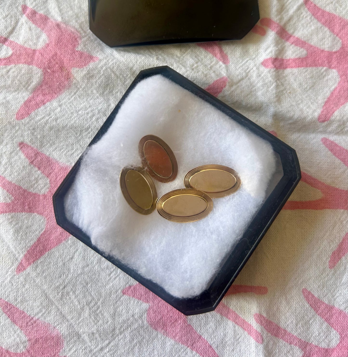 CUFFLINKS