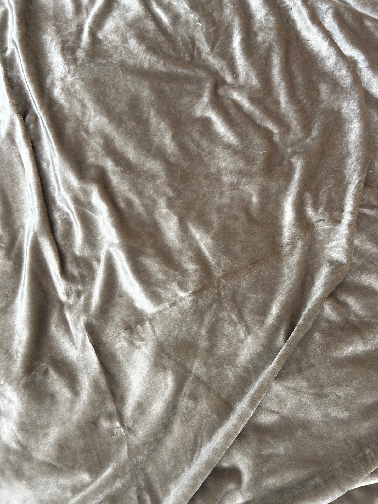 VELVET MATERIAL