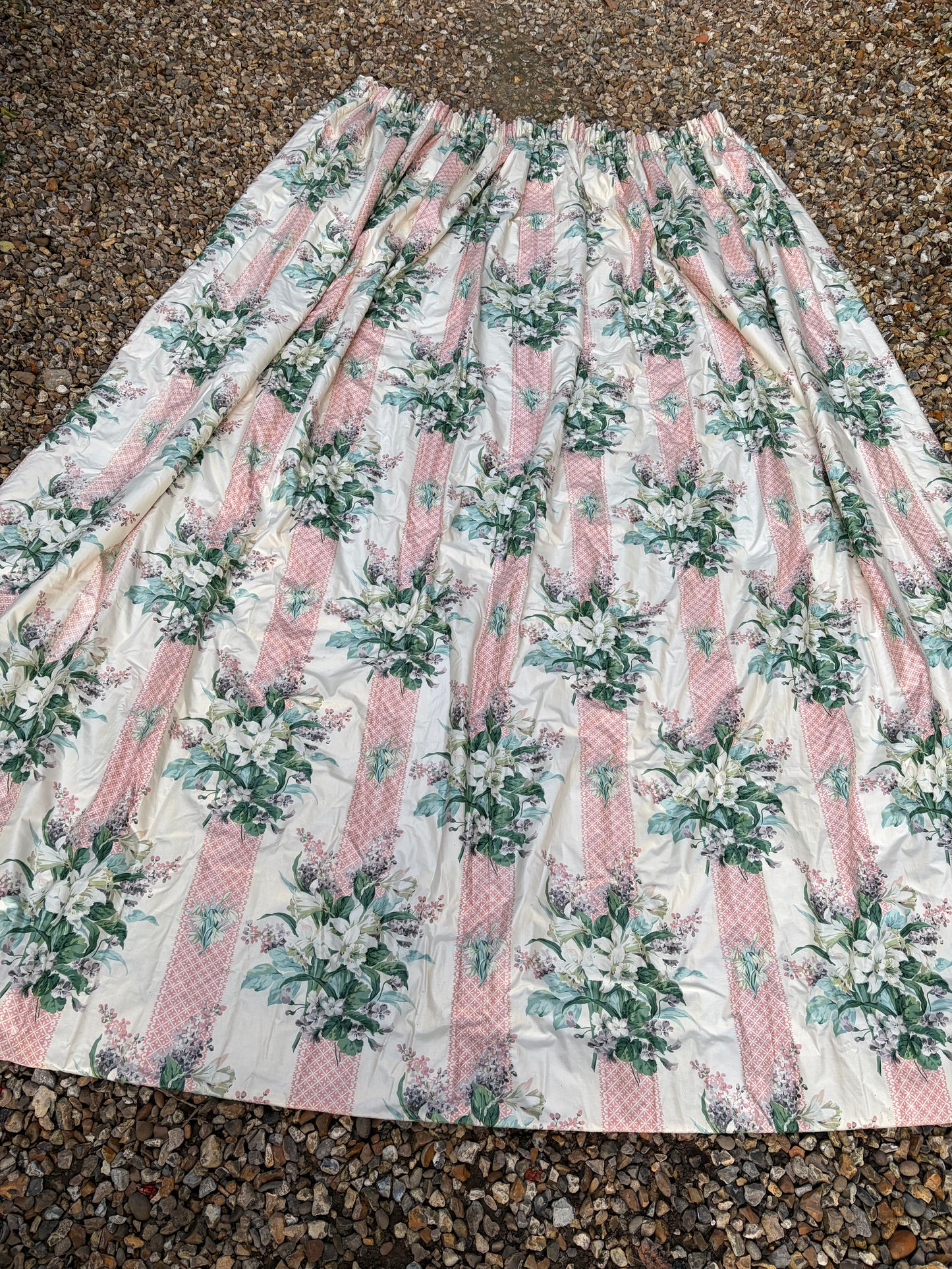 CURTAINS JEAN MONRO