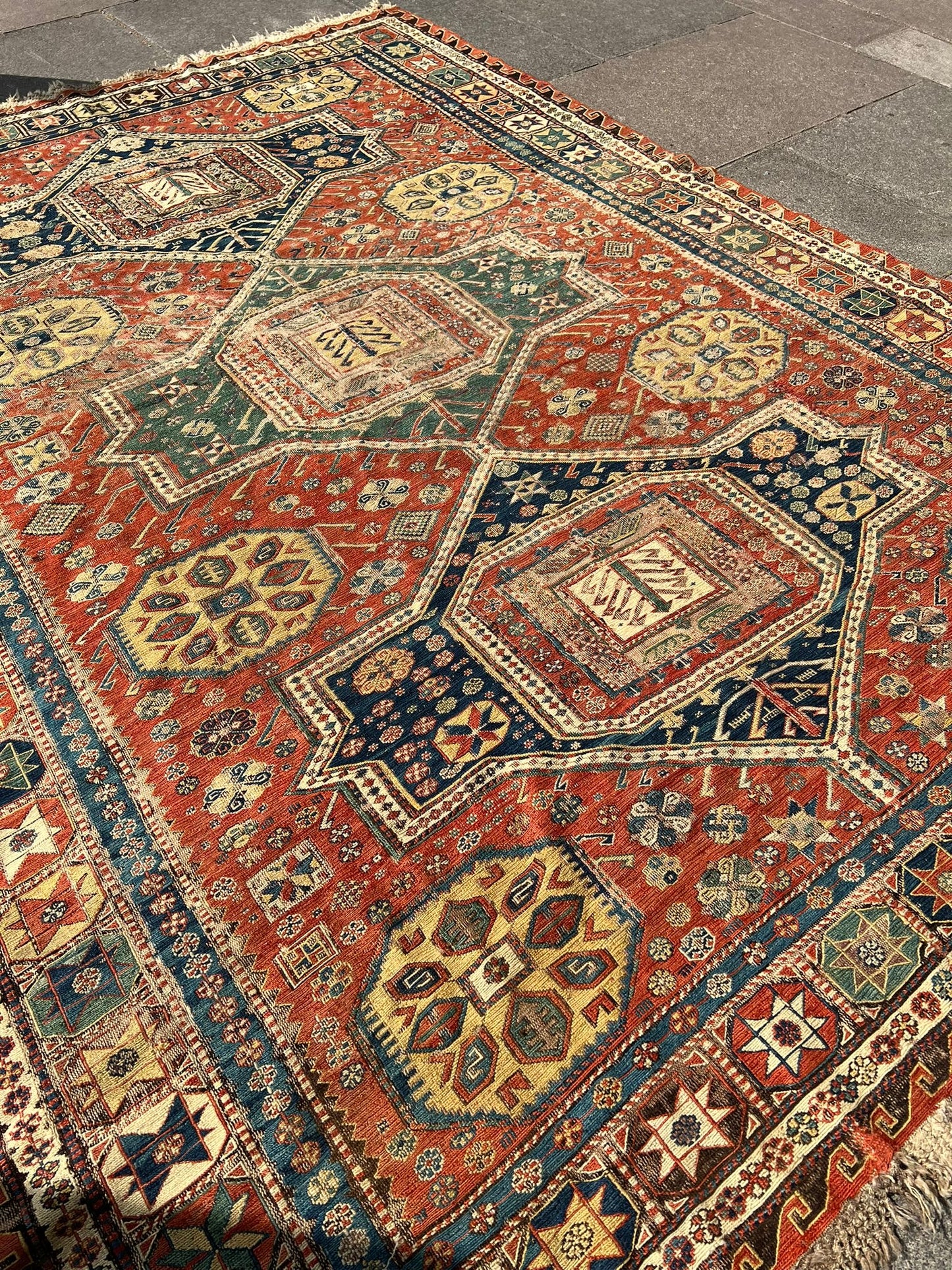 ANTIQUE RUG