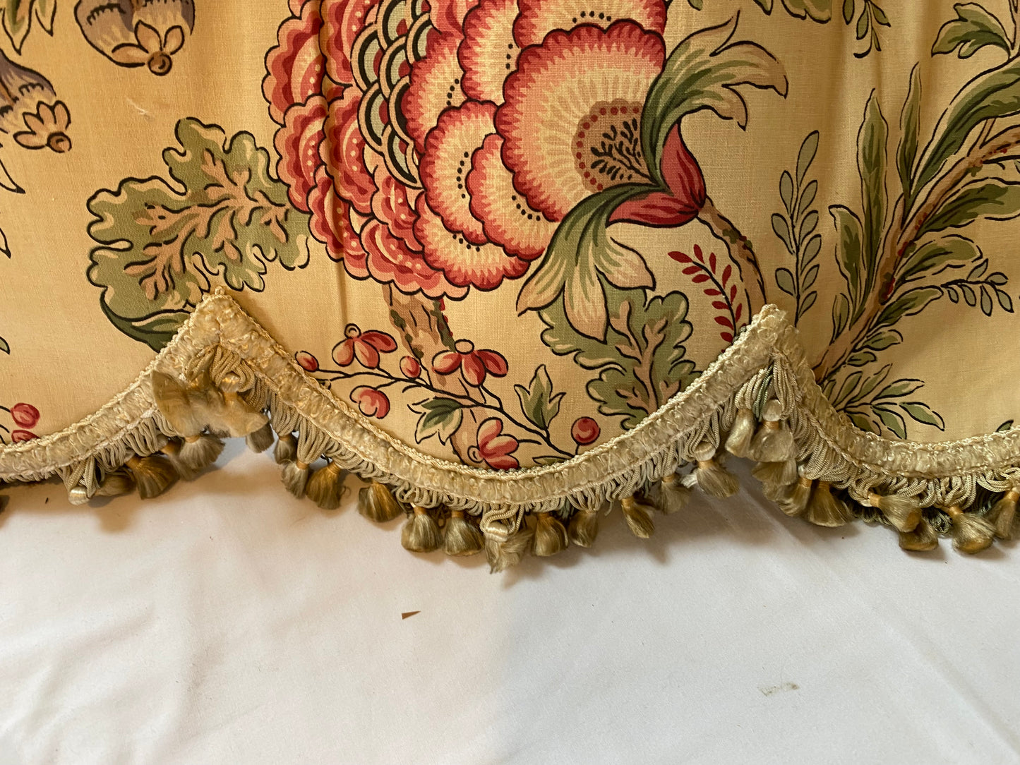 BOUSSAC CURTAINS AND PELMET