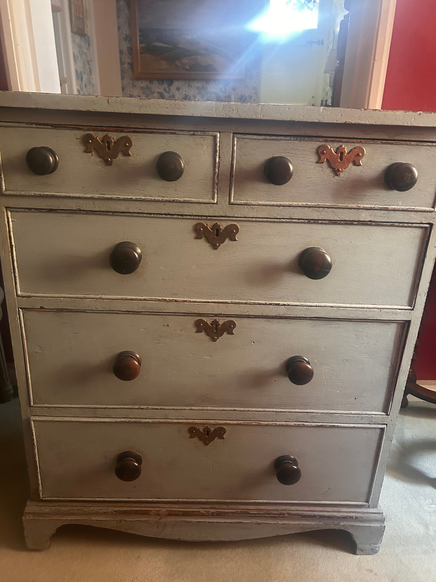 BLUE CHEST OF DRAWERS