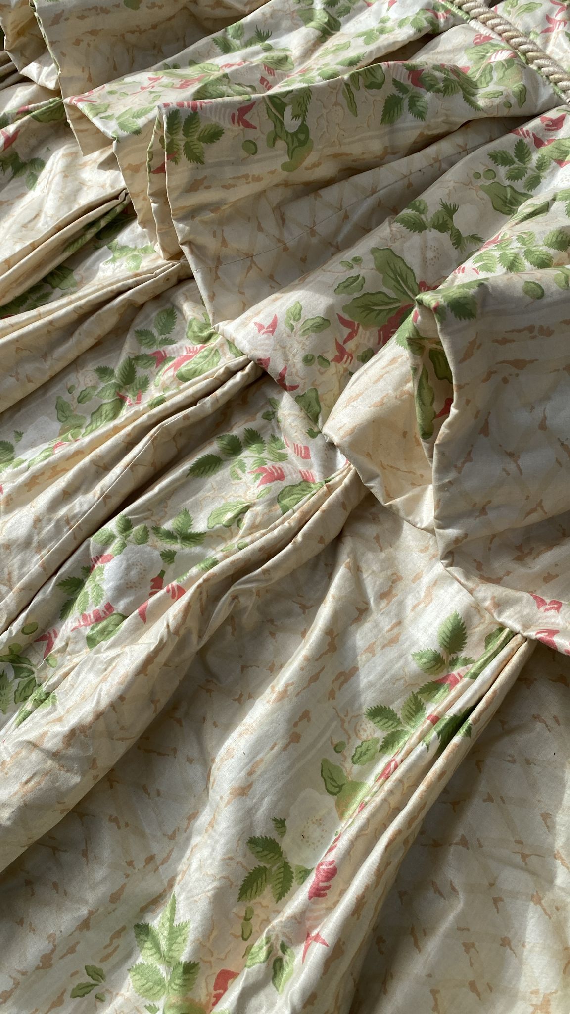 VINTAGE CURTAINS