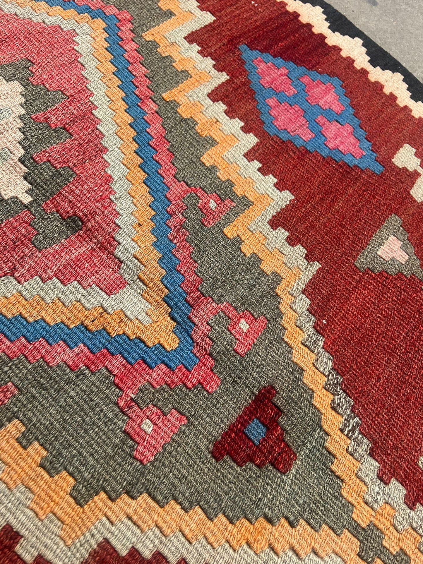VINTAGE KILIM