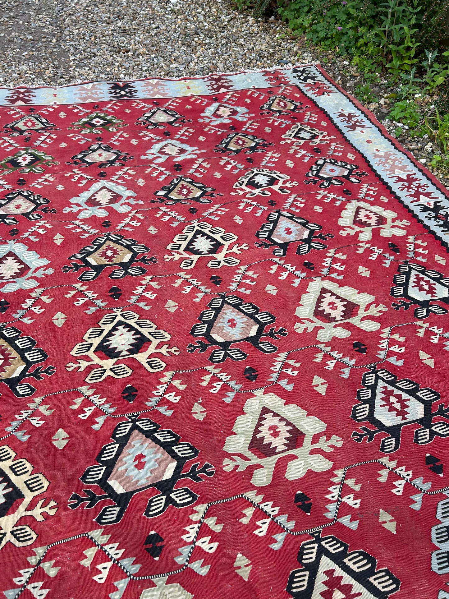 LARGE KILIM