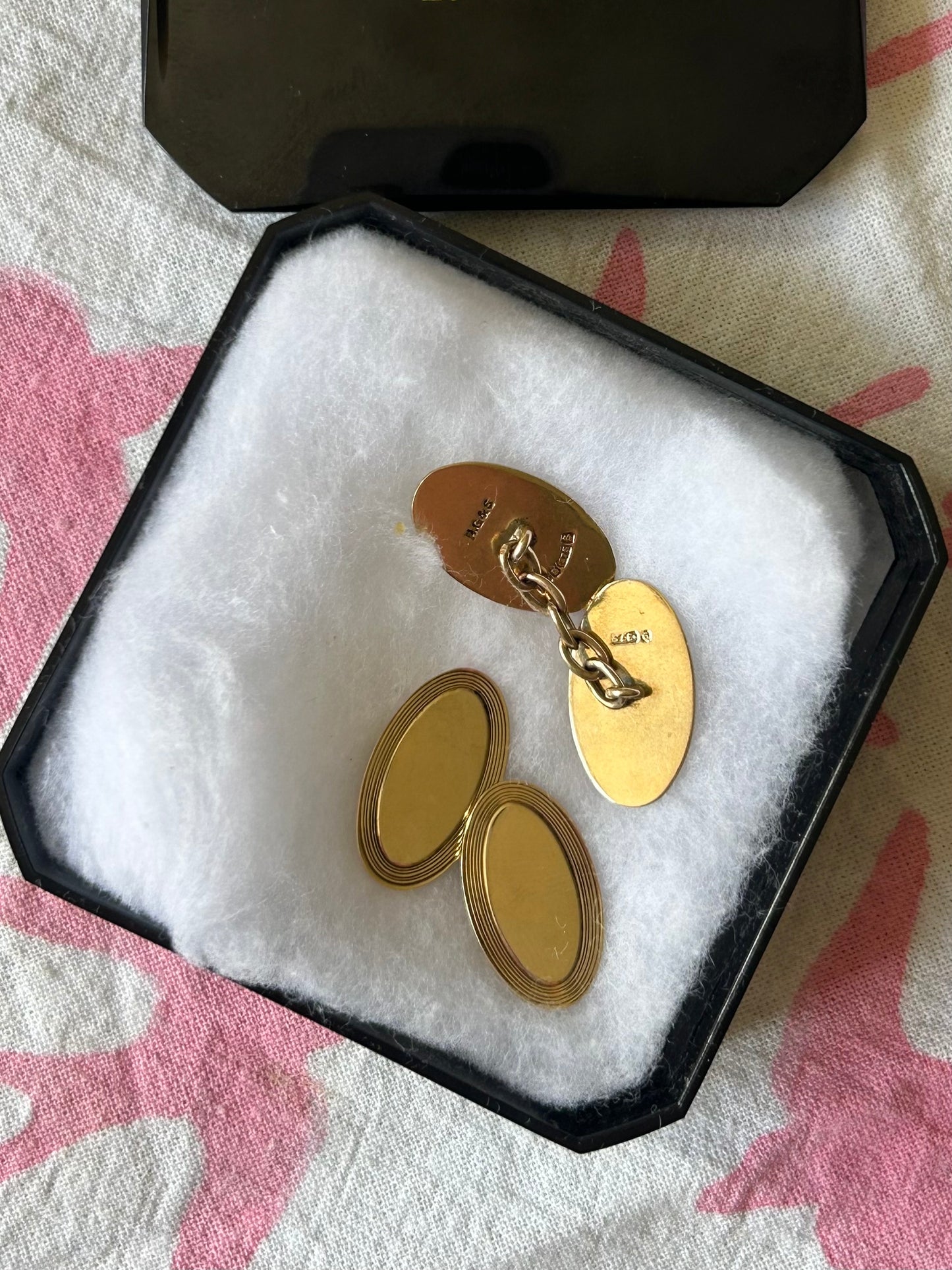 CUFFLINKS