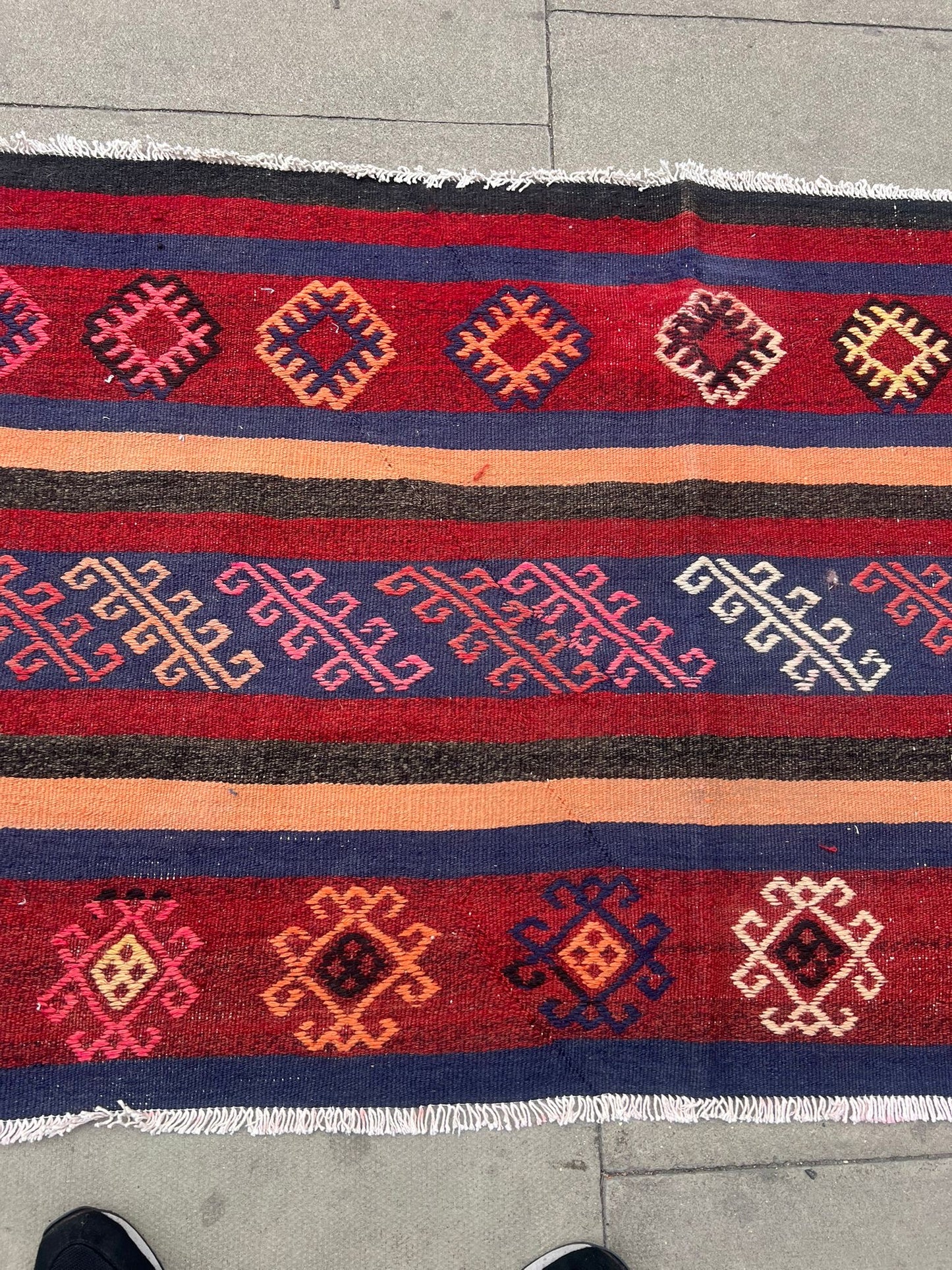 VINTAGE RUG