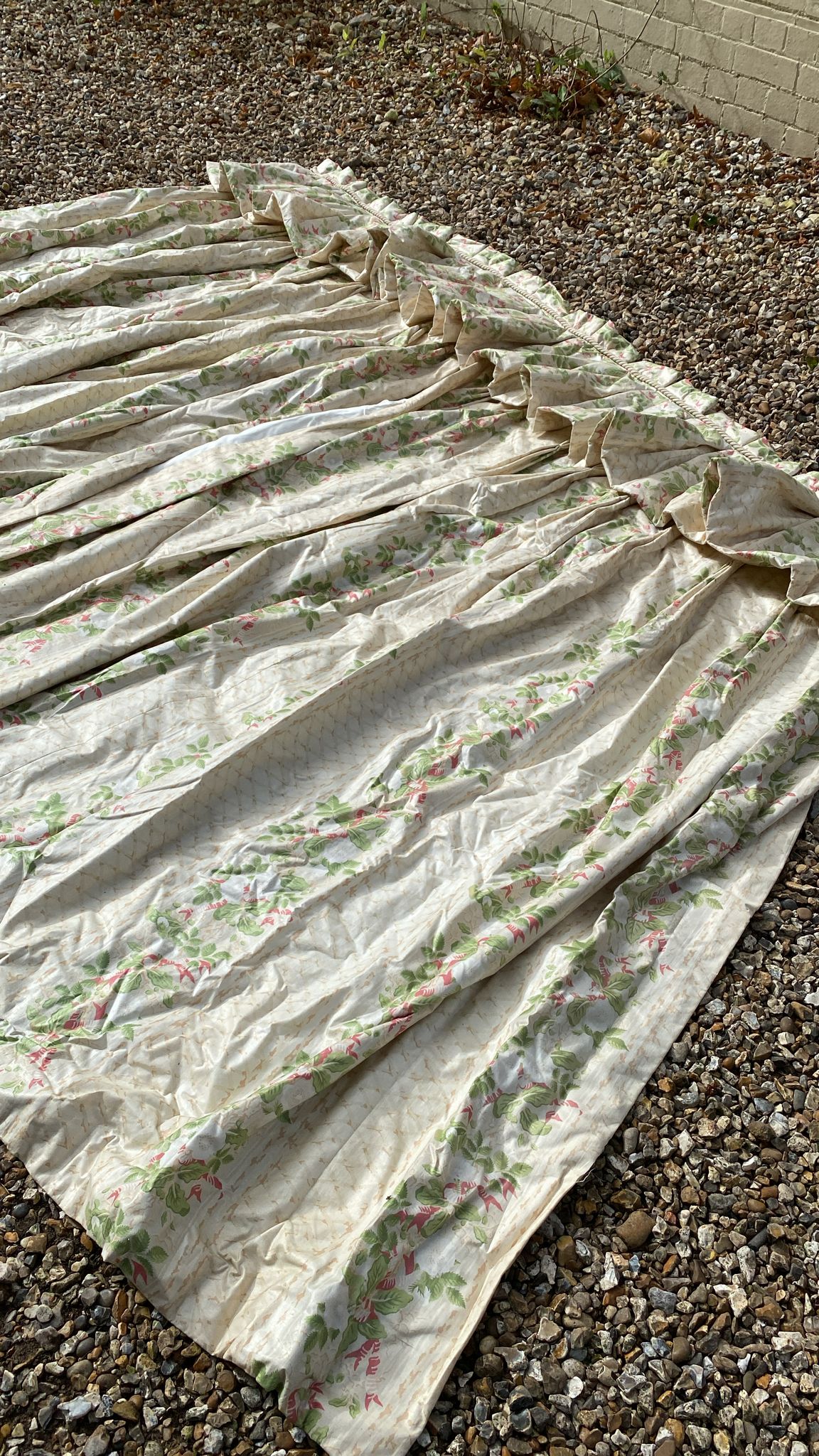 VINTAGE CURTAINS