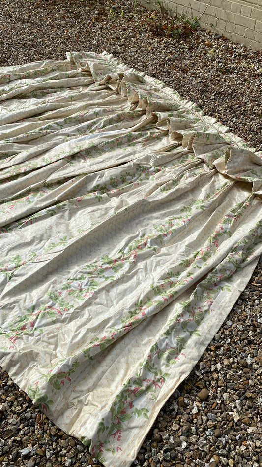 VINTAGE CURTAINS