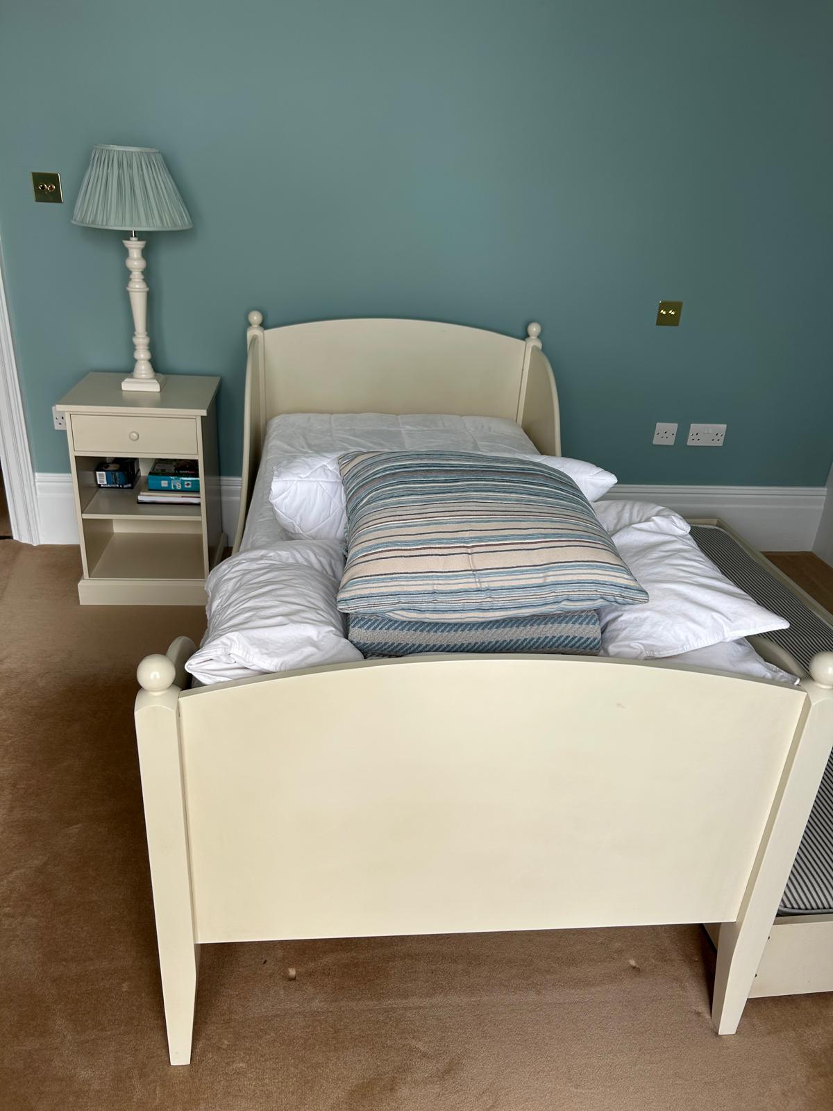 DORMY HOUSE SLEIGH BED