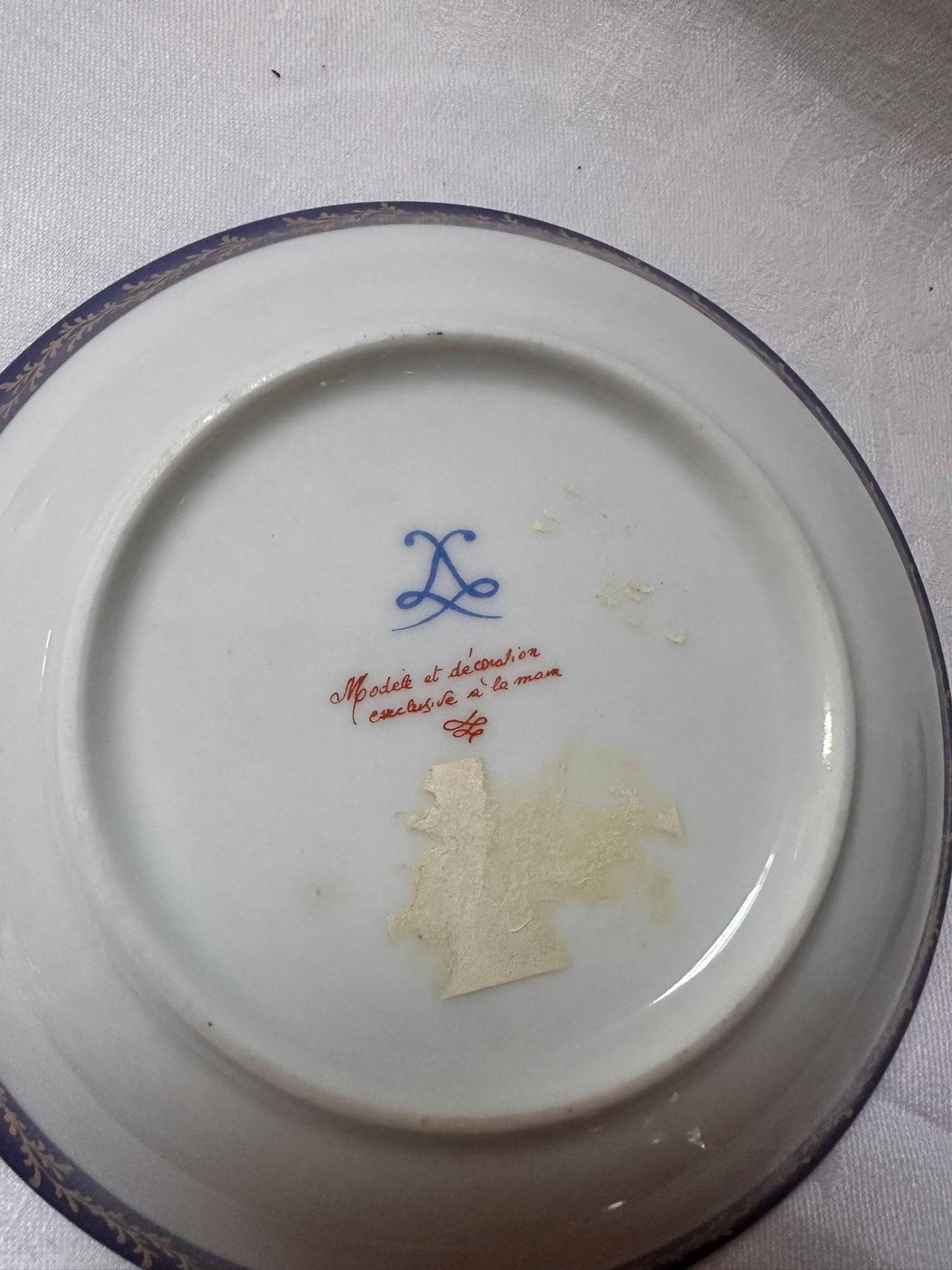 ANTIQUE POT AND PLATE