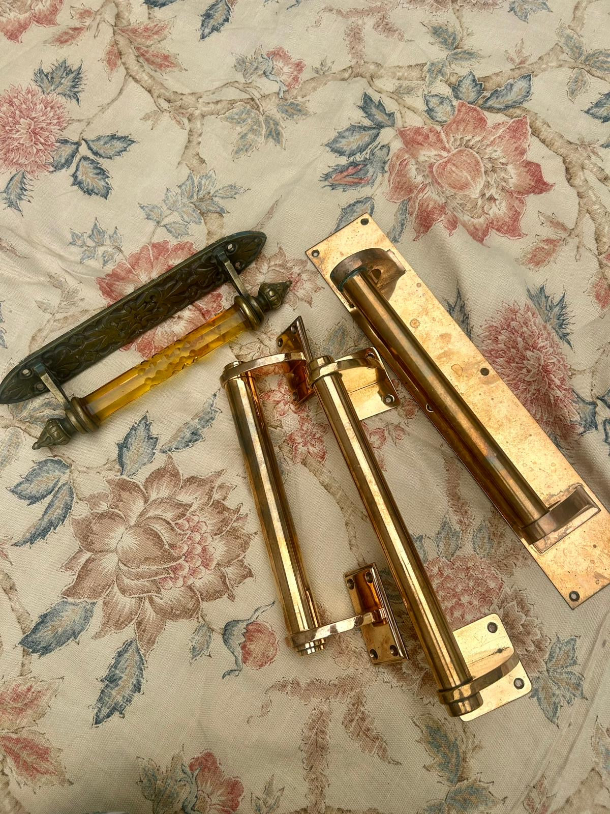 DOOR HANDLES