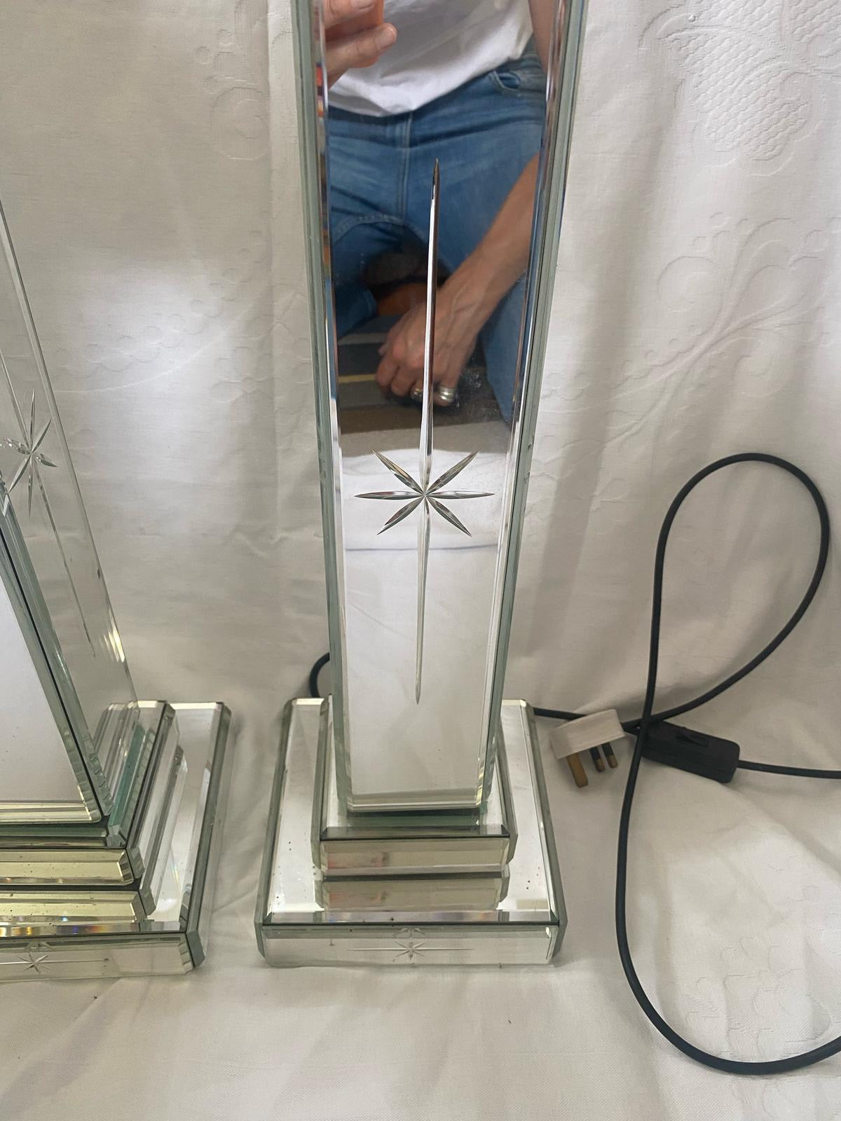MIRRORED LAMPS