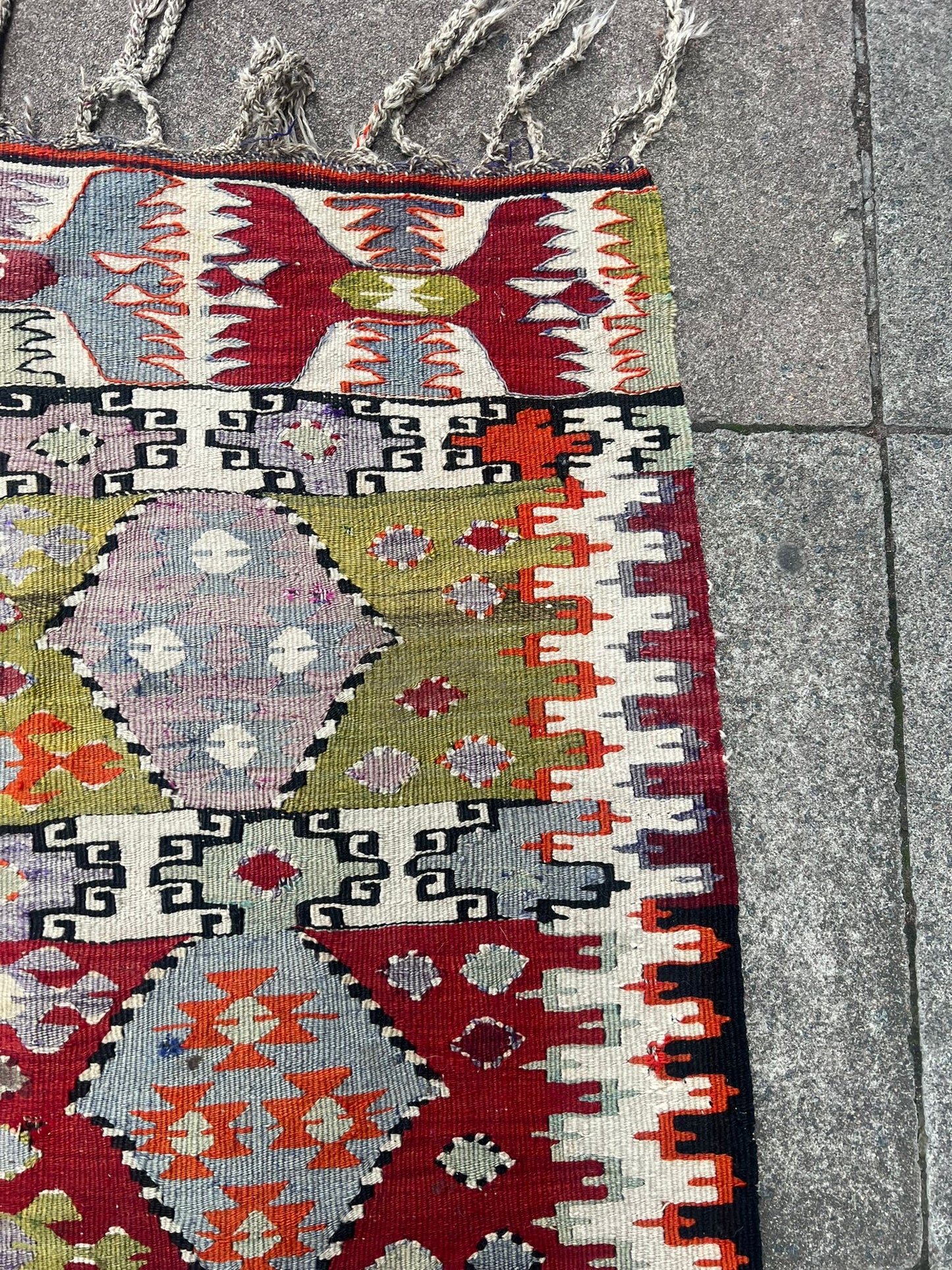 ANTIQUE KILIM
