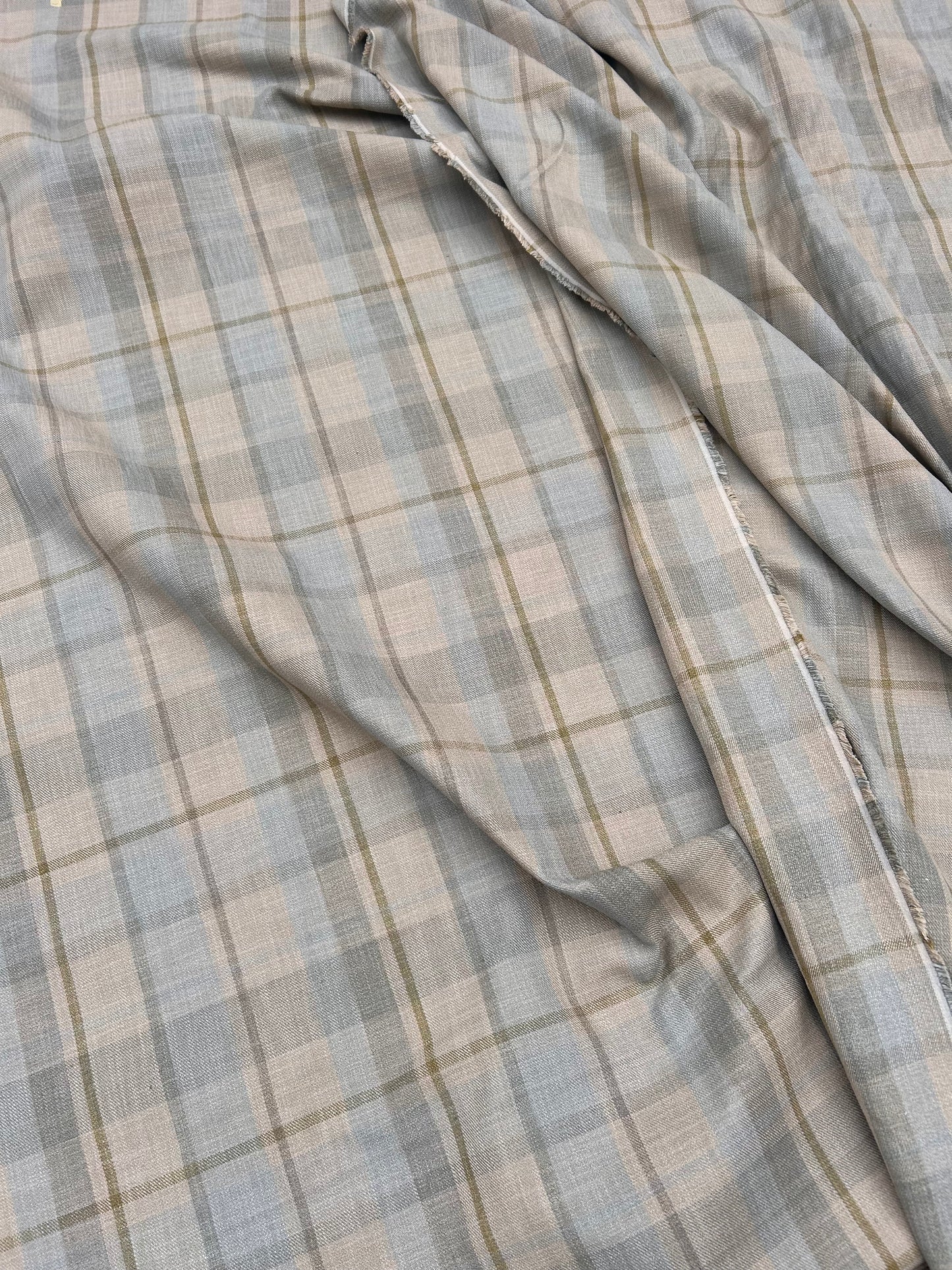 CHECKED LINEN