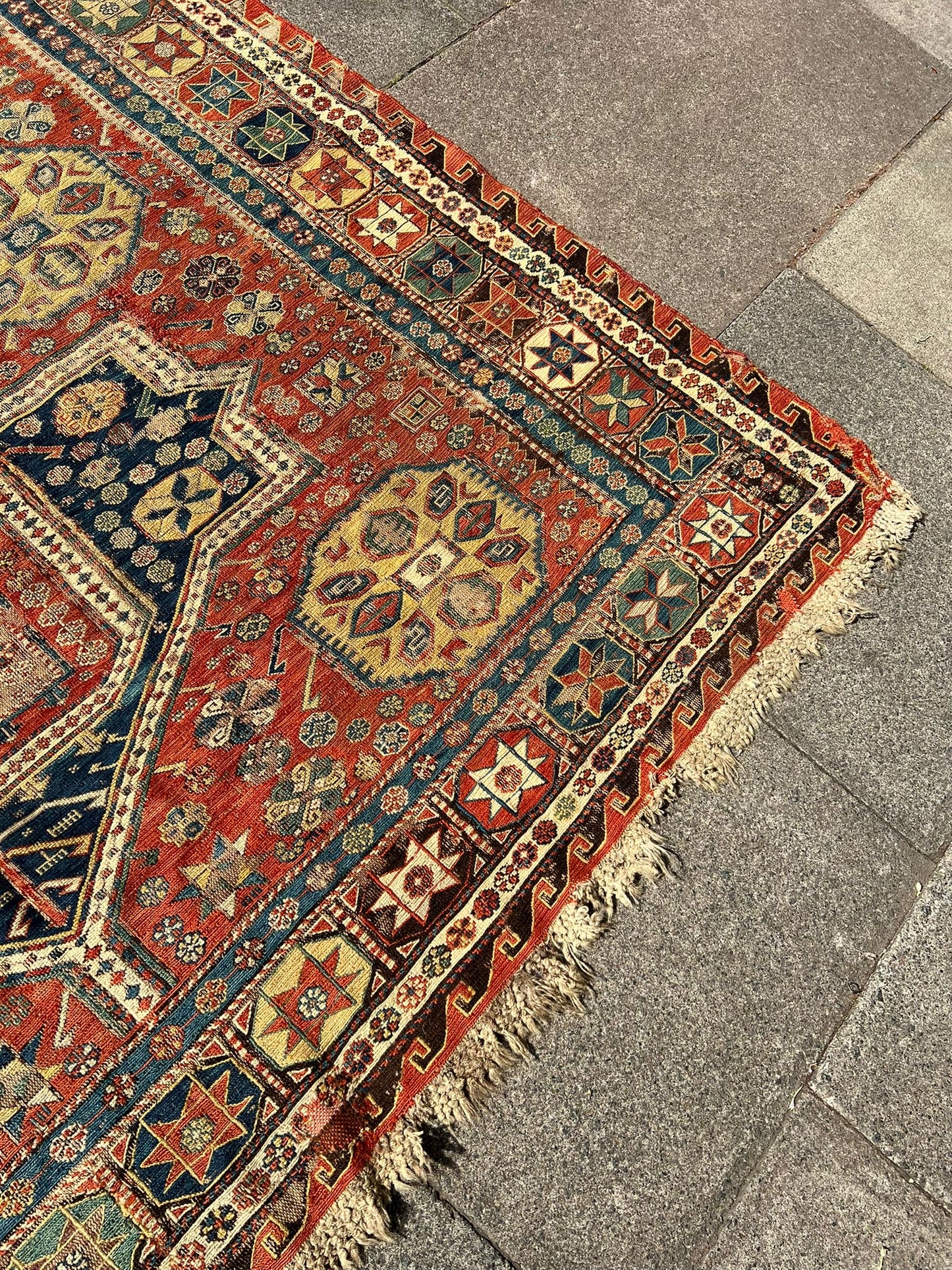 ANTIQUE RUG