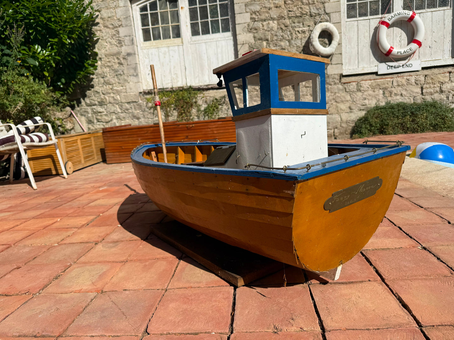 FISHING BOAT
